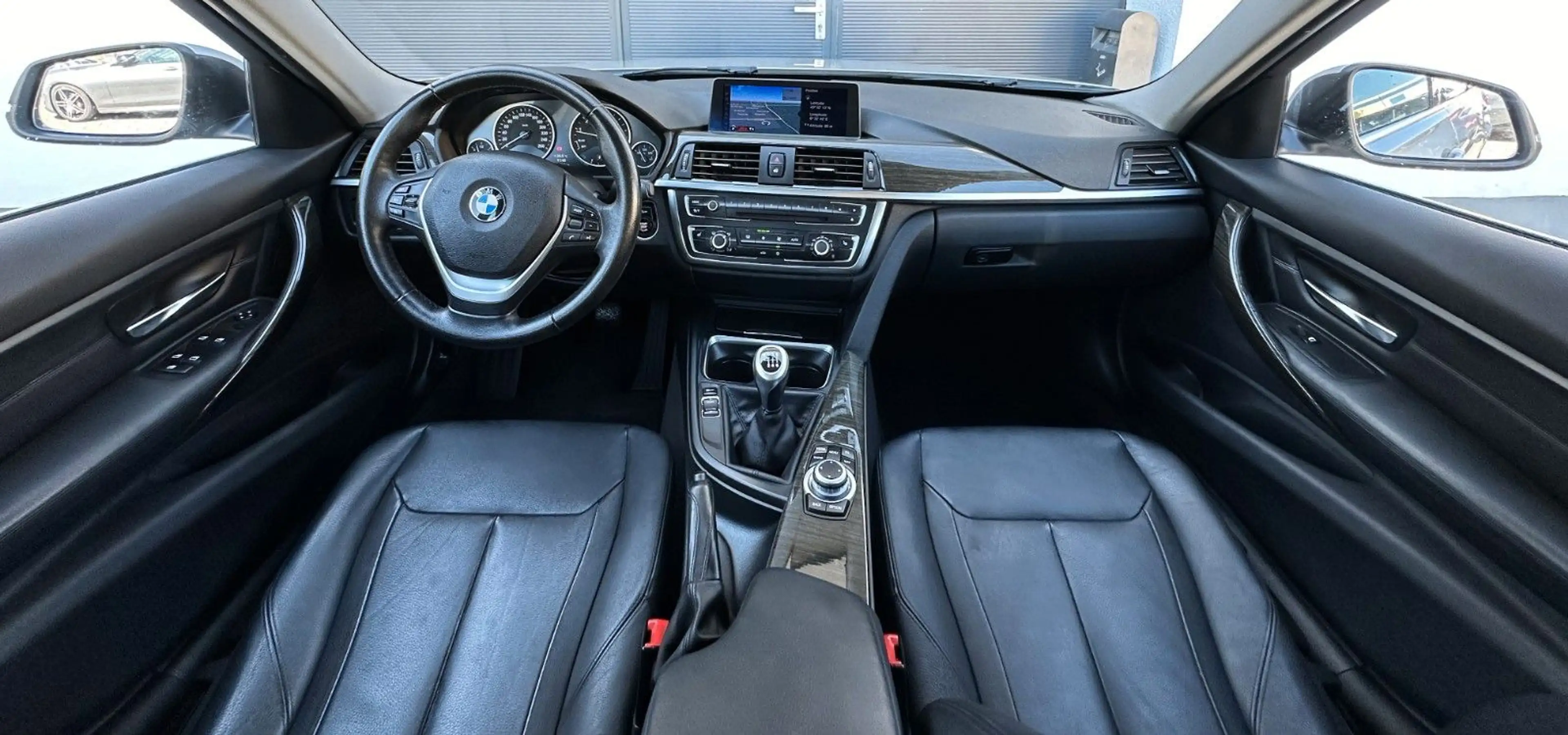 BMW 328 i Lim.*LUXURY-LINE*SHZ*PDC*XENON*TEMPOMAT* — photo 3