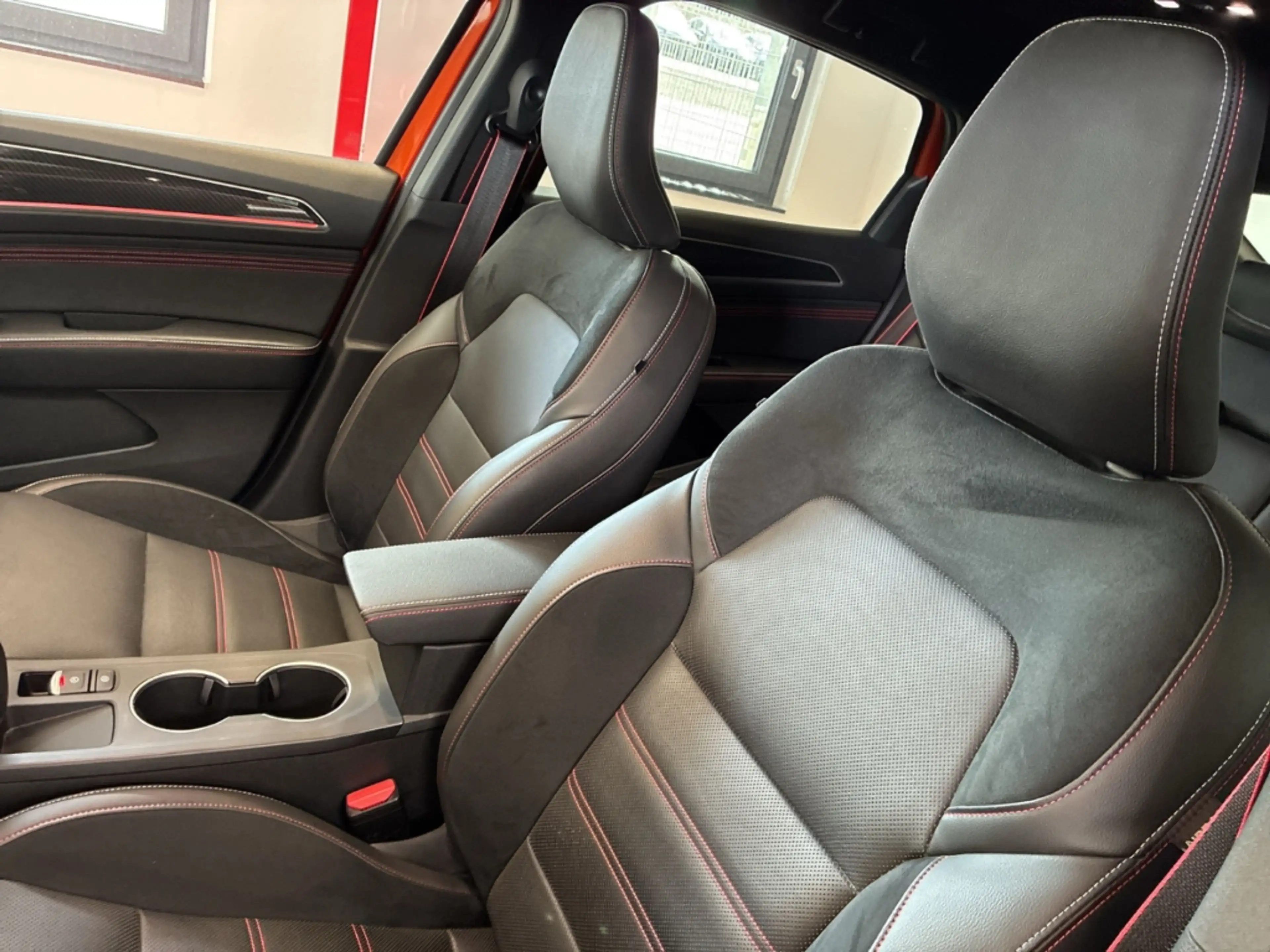 Renault Arkana 1.3 TCe 160 MH R.S. Line Bose AHK Navi Pano eSitze — photo 10