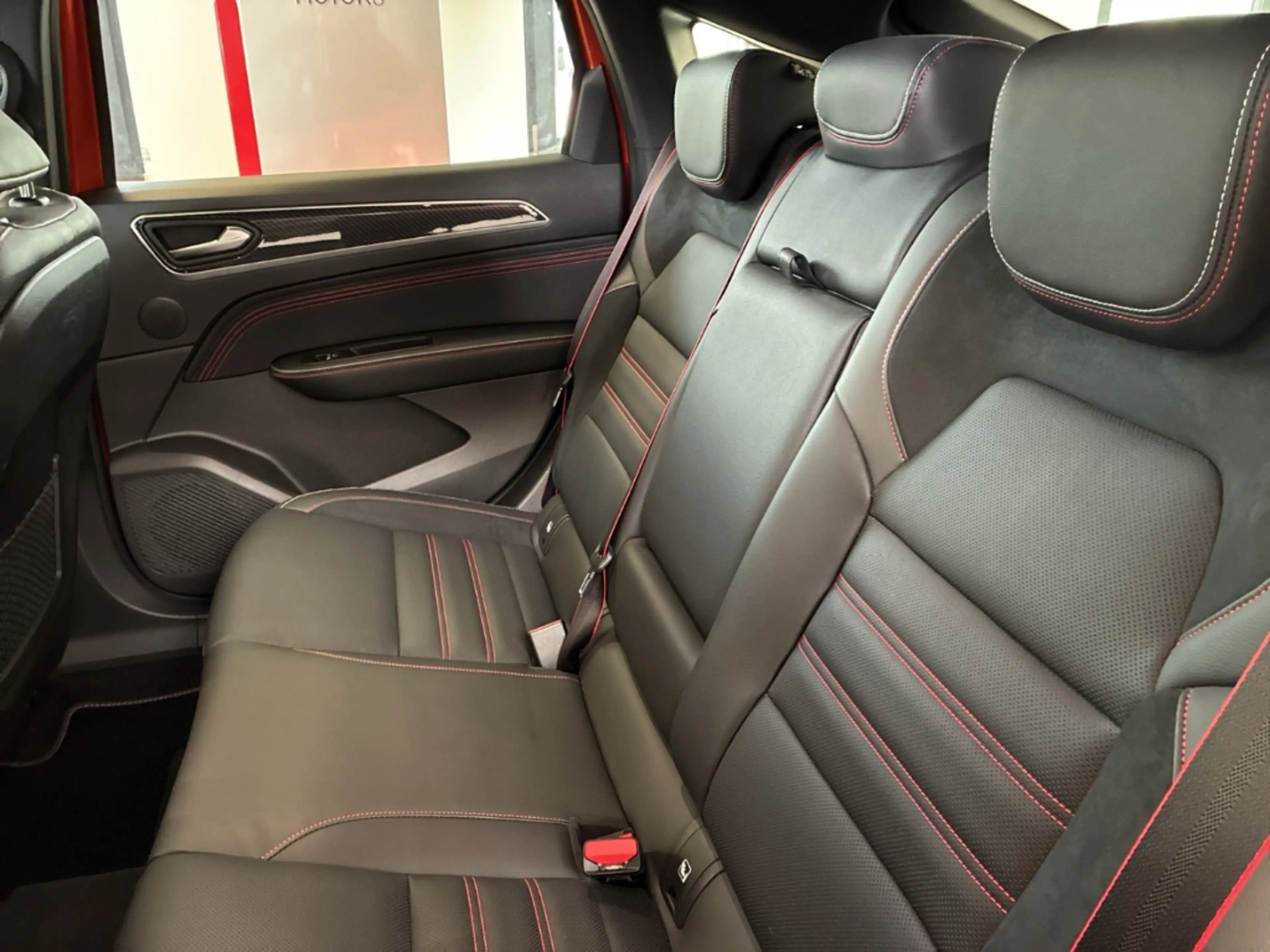 Renault Arkana 1.3 TCe 160 MH R.S. Line Bose AHK Navi Pano eSitze — photo 11