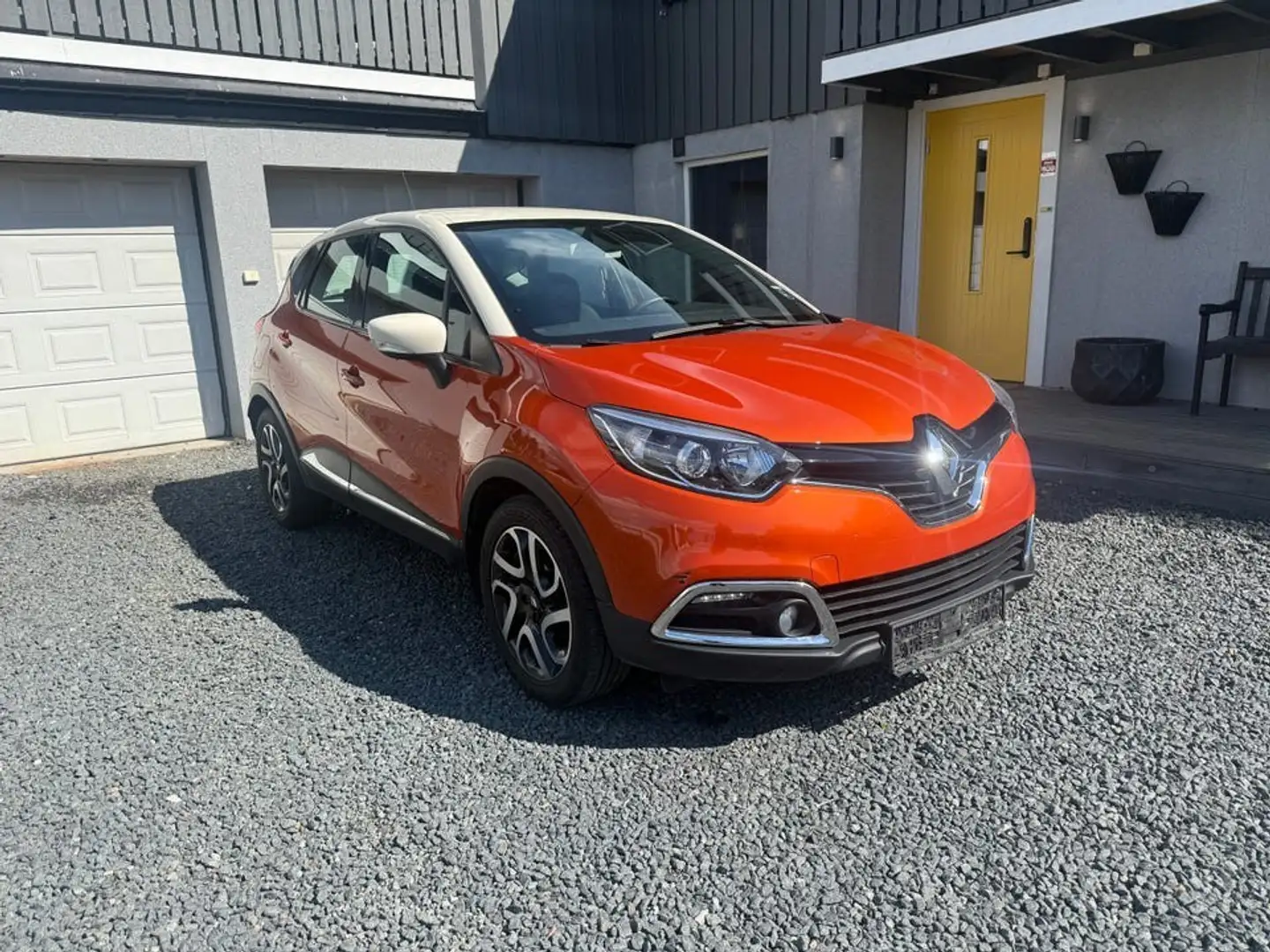 Renault Captur TCe 90 Energy - 1