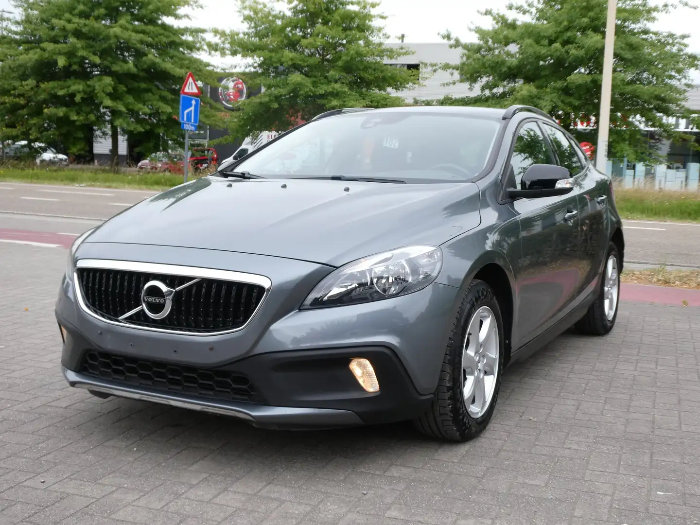 Volvo V40 Cross Country 2.0 D2, GPS, Cruise, 1jaar Garantie Gris - 1