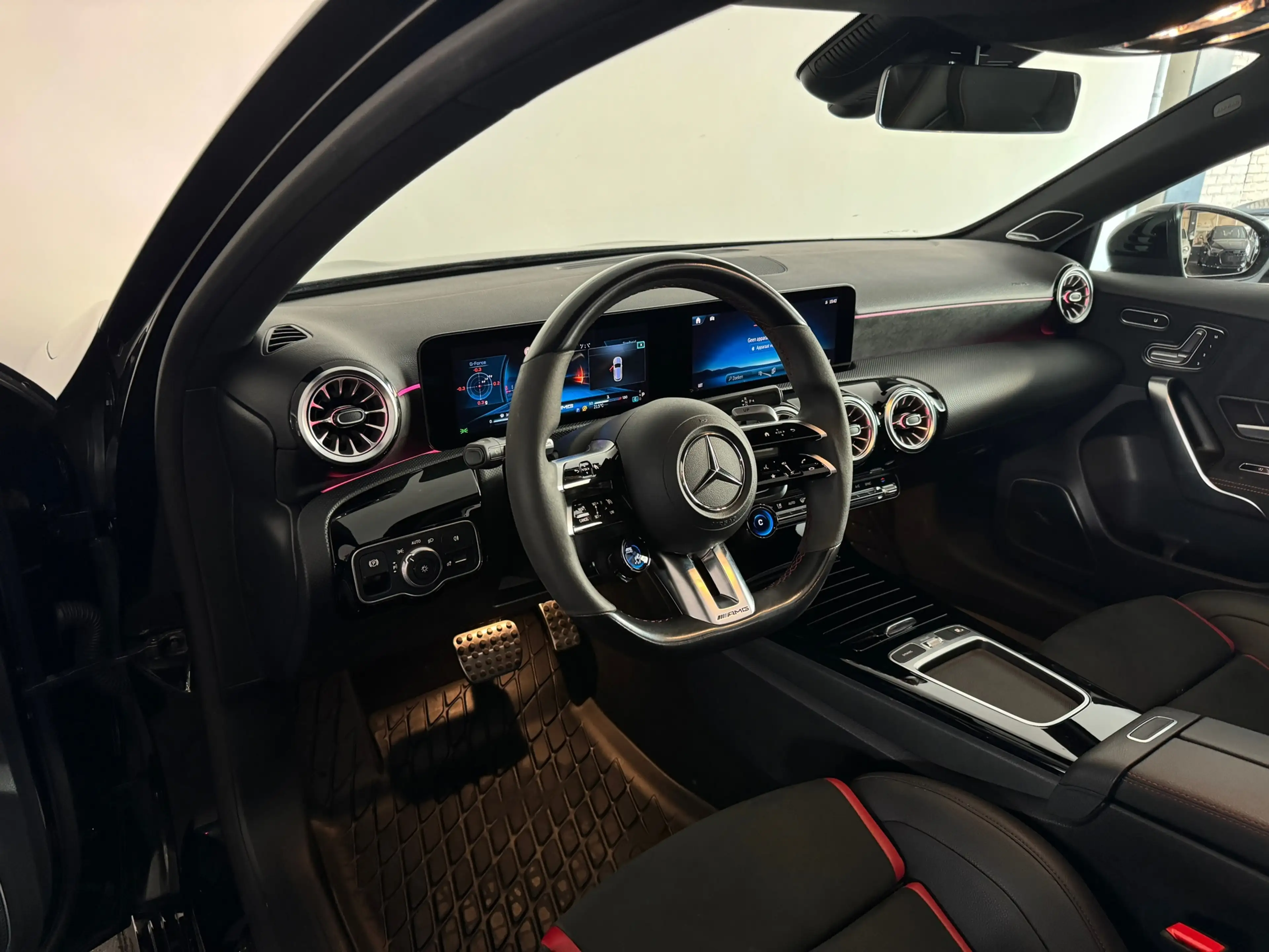 Mercedes-Benz A 45 AMG S 4Matic+ Pano|Kuip|Burmester — photo 5