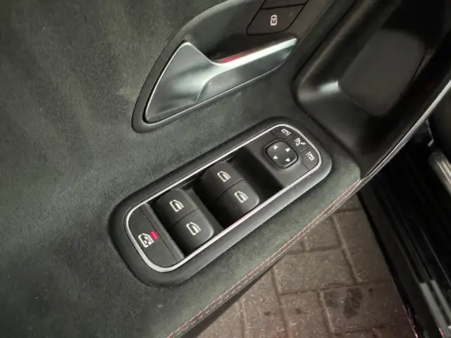 Mercedes-Benz A-Class view 17