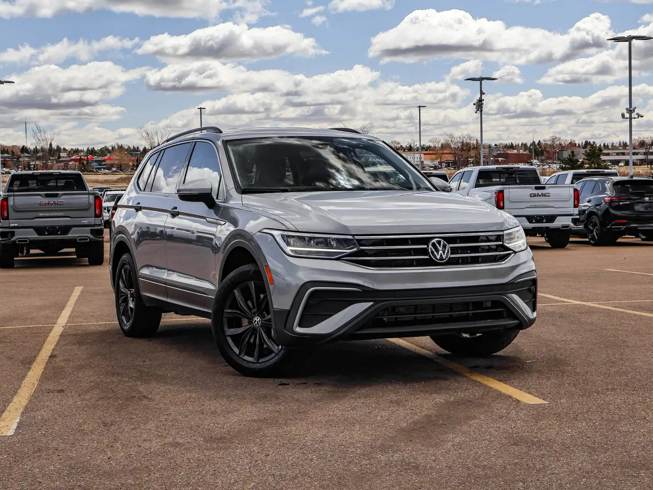 Volkswagen Tiguan снимка Volkswagen Tiguan