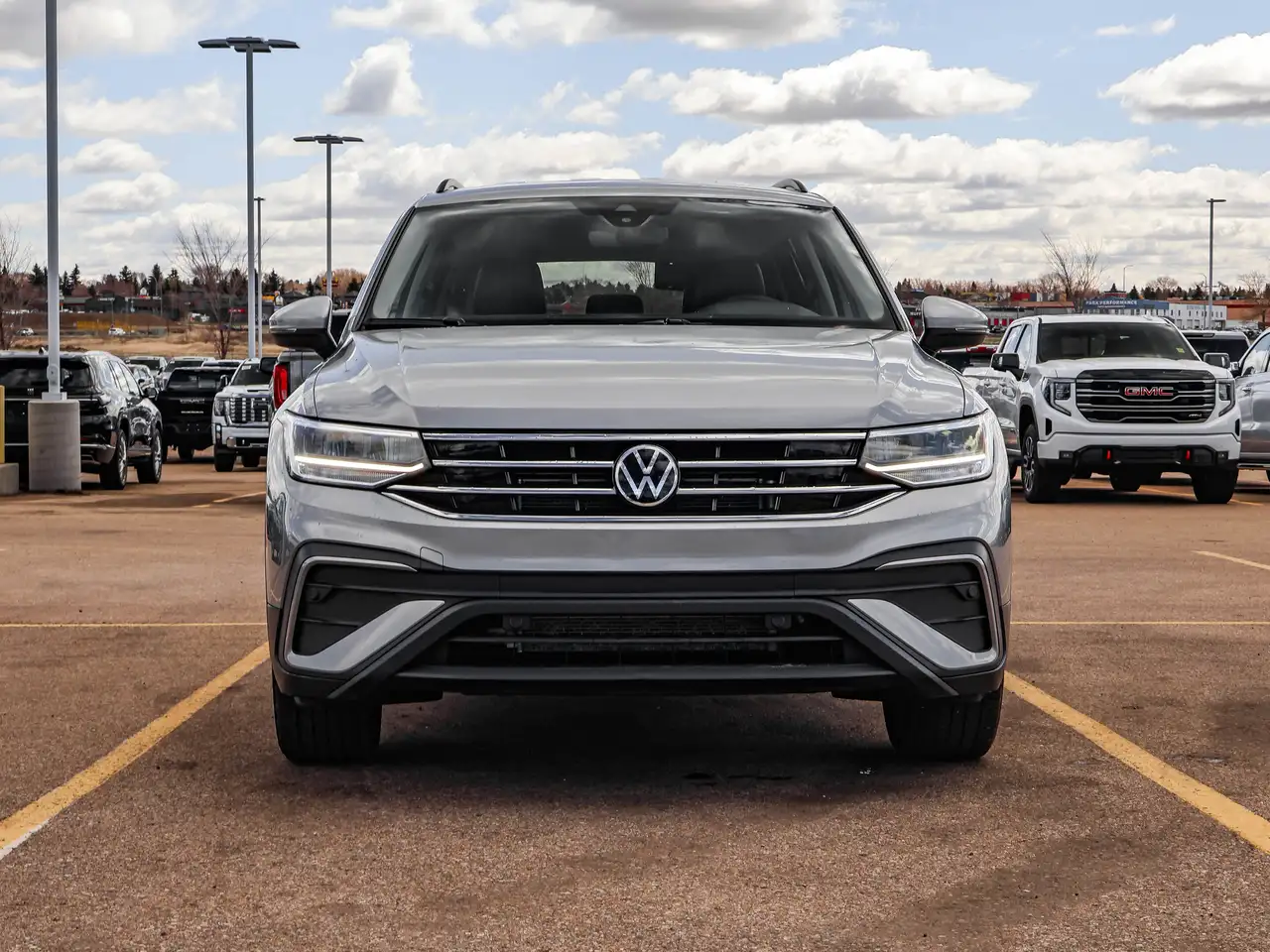 Volkswagen Tiguan снимка Volkswagen Tiguan