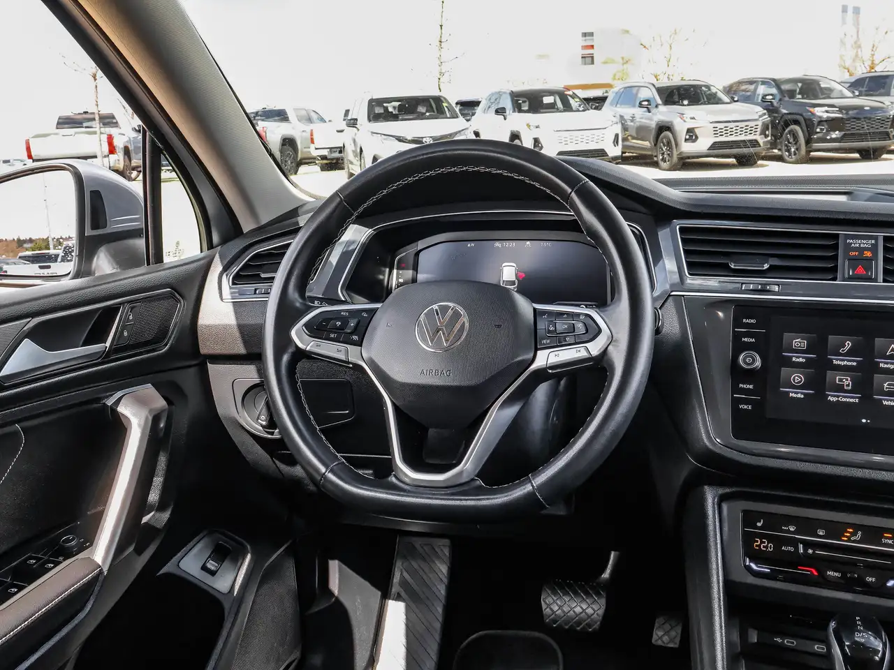 Volkswagen Tiguan снимка Volkswagen Tiguan