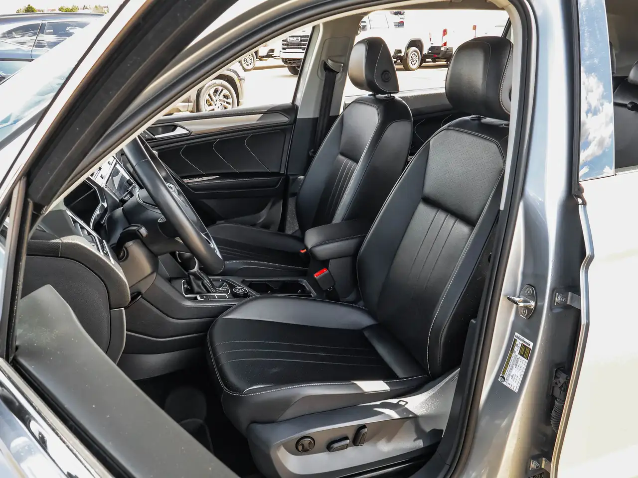 Volkswagen Tiguan снимка Volkswagen Tiguan