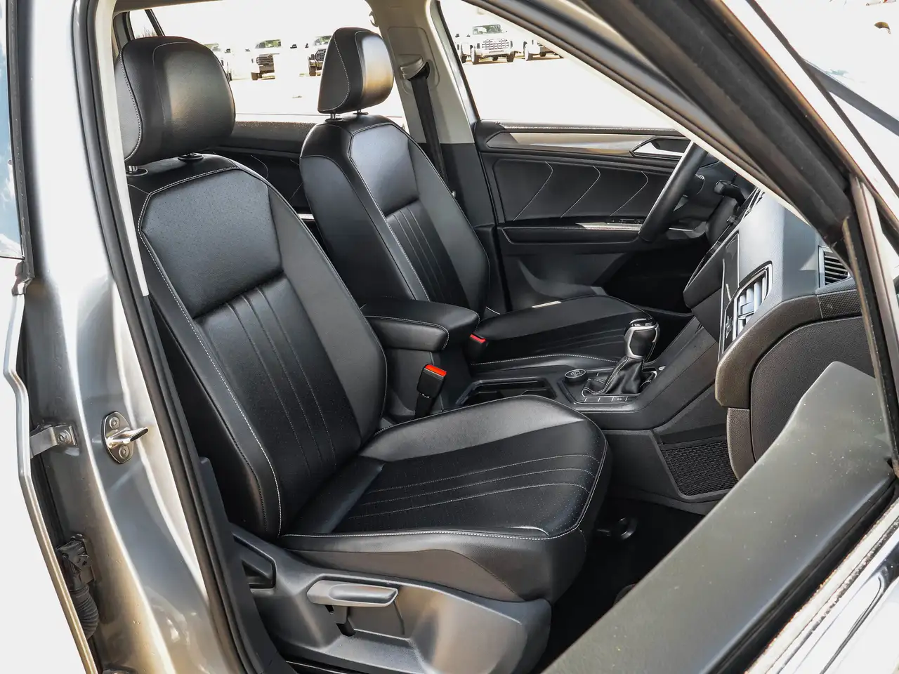 Volkswagen Tiguan снимка Volkswagen Tiguan