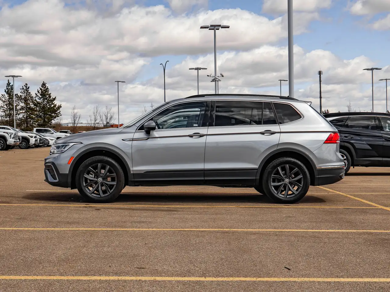 Volkswagen Tiguan снимка Volkswagen Tiguan