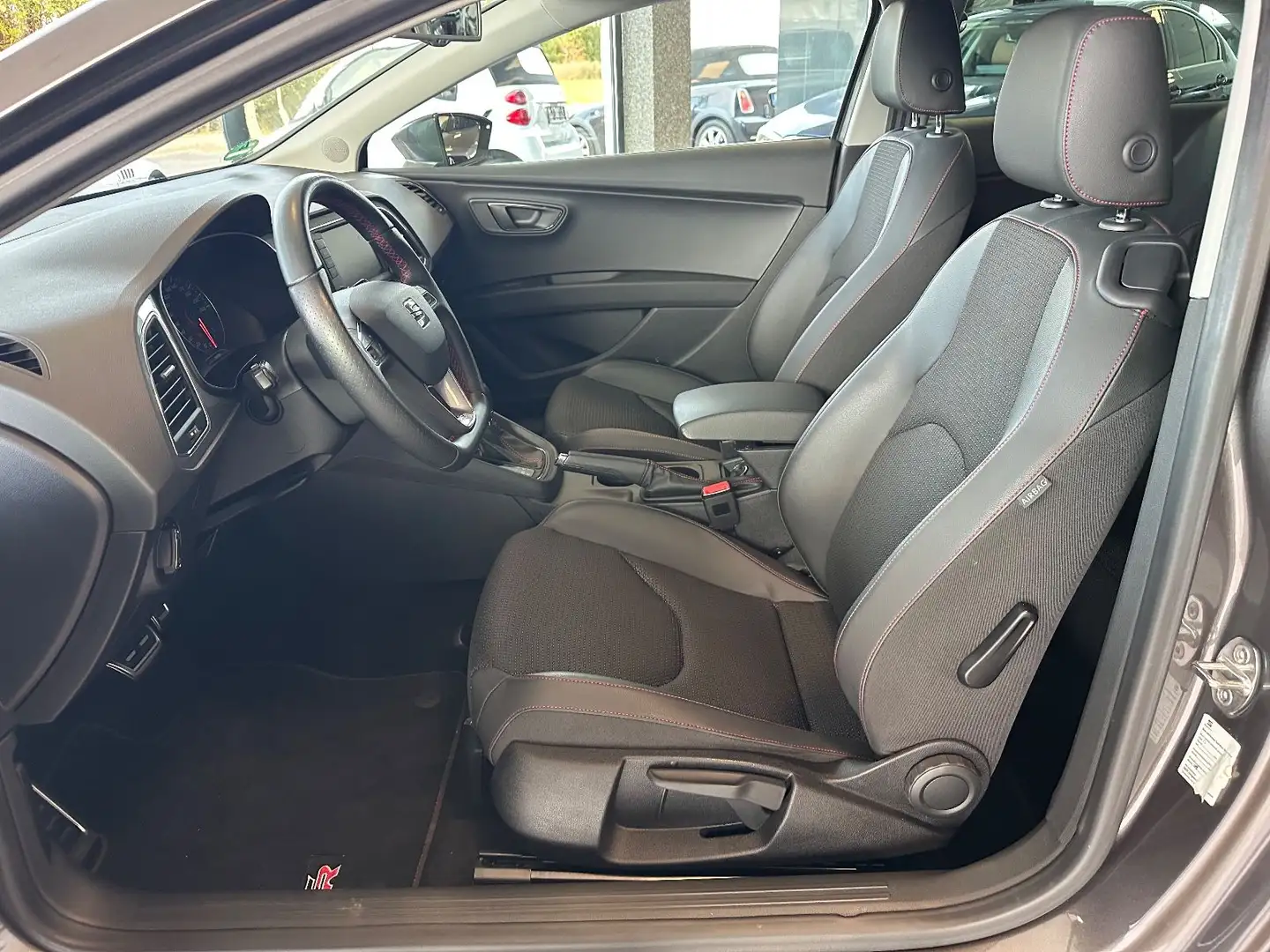 SEAT Leon SC FR Automatik LED Teilleder PDC Tempomat Grau - 2