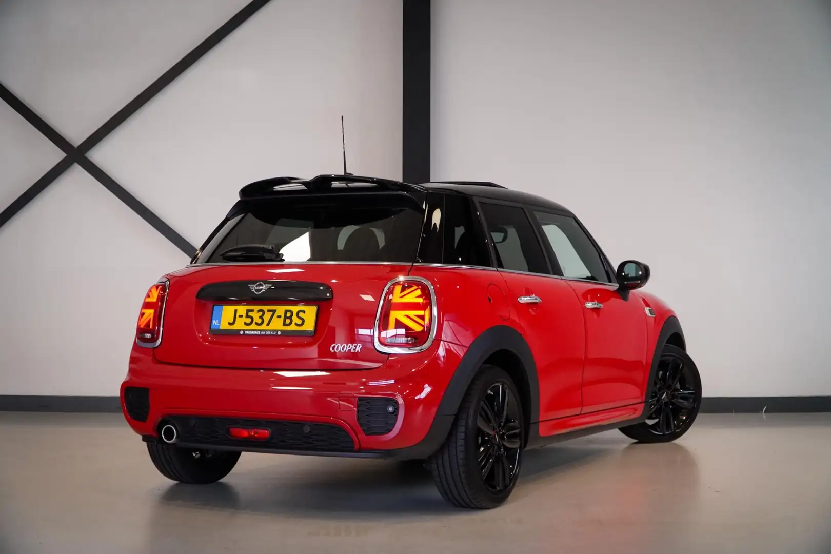 MINI John Cooper Works Mini 1.5 JCW | Panorama | JCW Seats | H/K | Head-U Червоний - 2