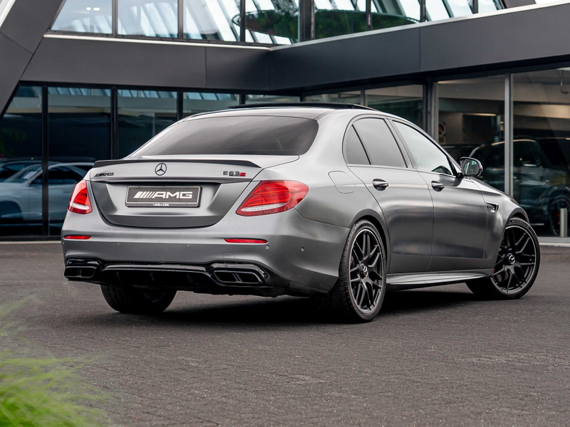 Mercedes-Benz E 63 AMG E S 4Matic+ Edition 1 | AMG Perfomance stoelen | P — photo 2