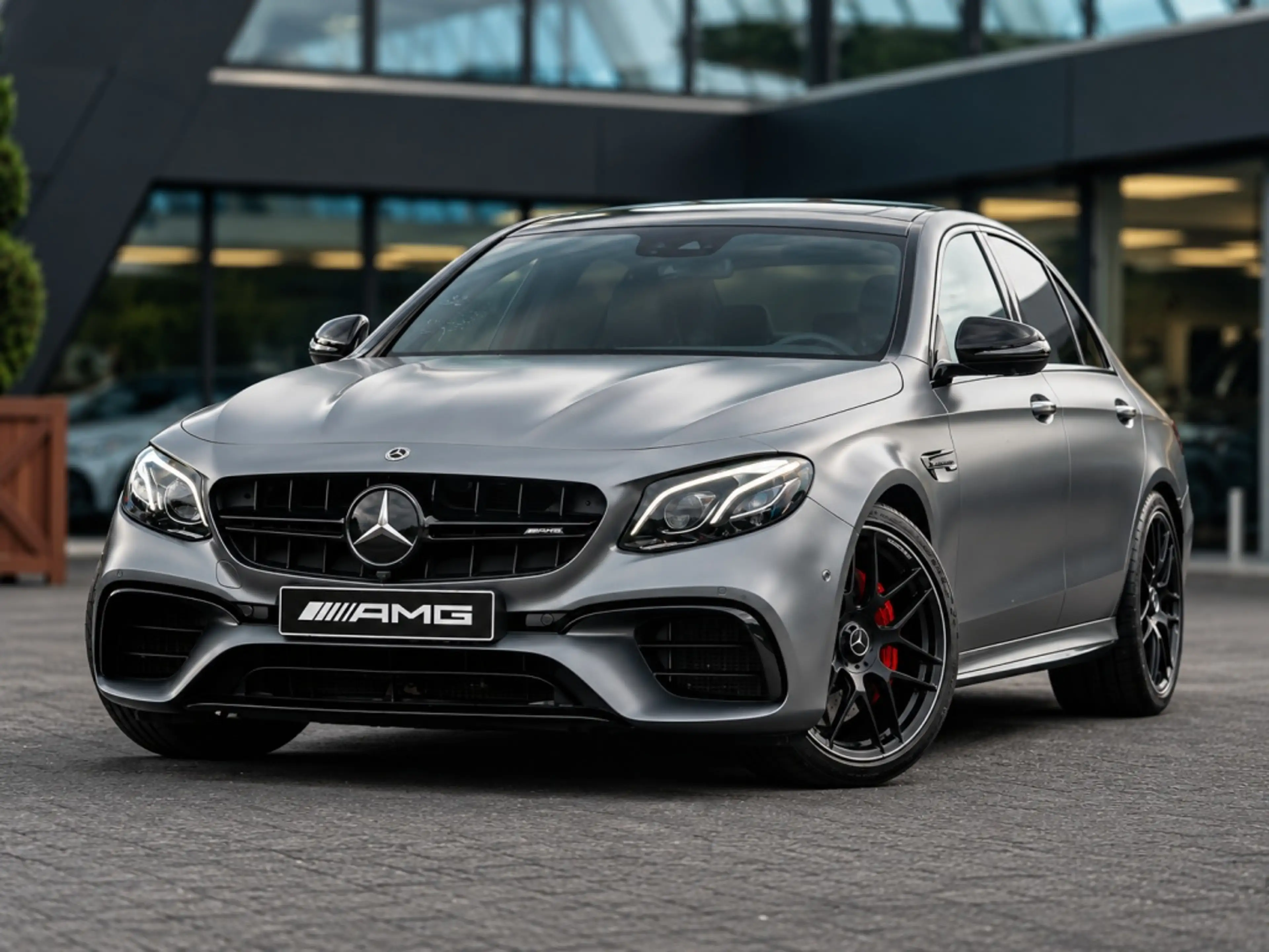 Mercedes-Benz E 63 AMG E S 4Matic+ Edition 1 | AMG Perfomance stoelen | P