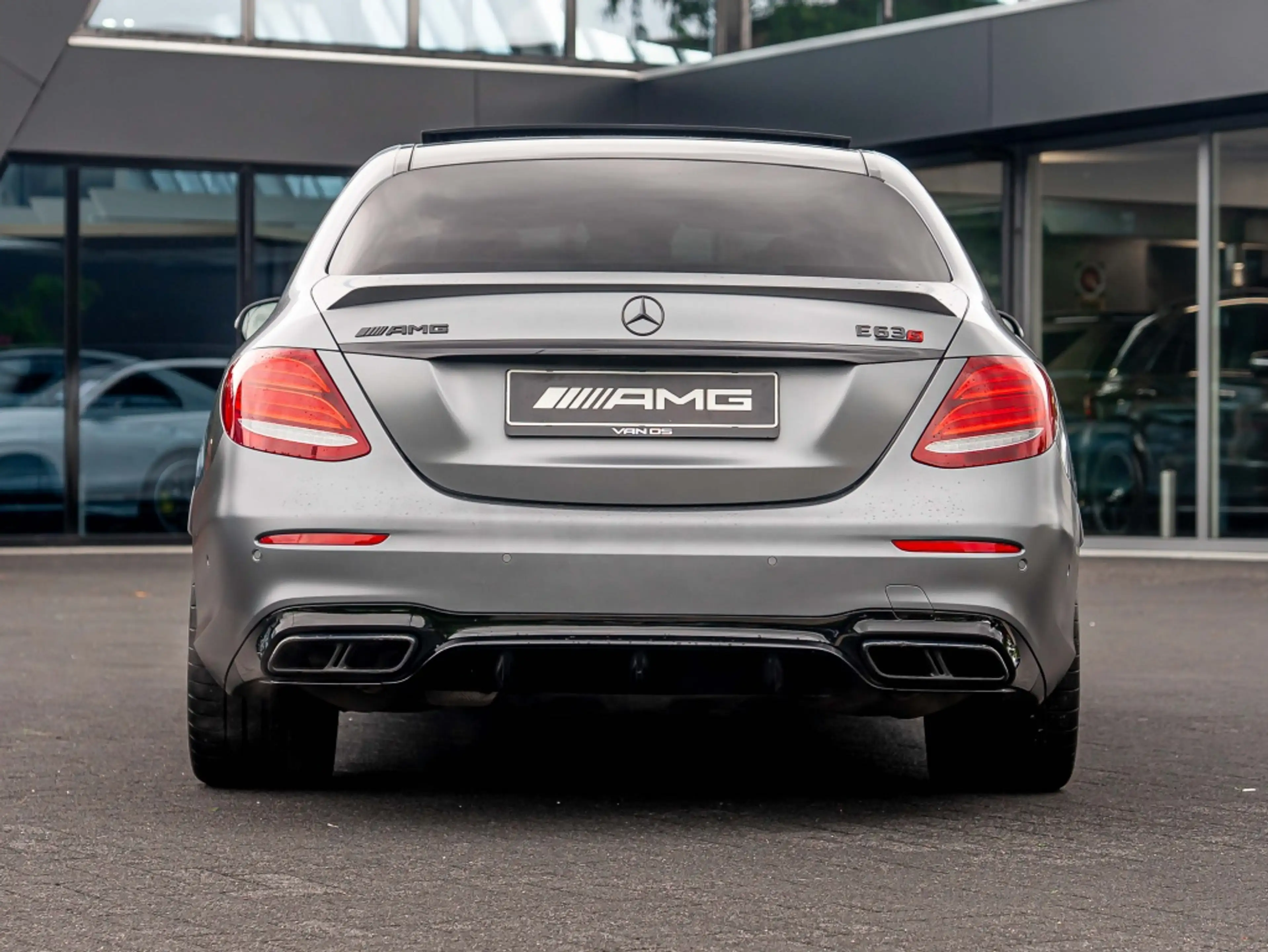 Mercedes-Benz E 63 AMG E S 4Matic+ Edition 1 | AMG Perfomance stoelen | P — photo 8