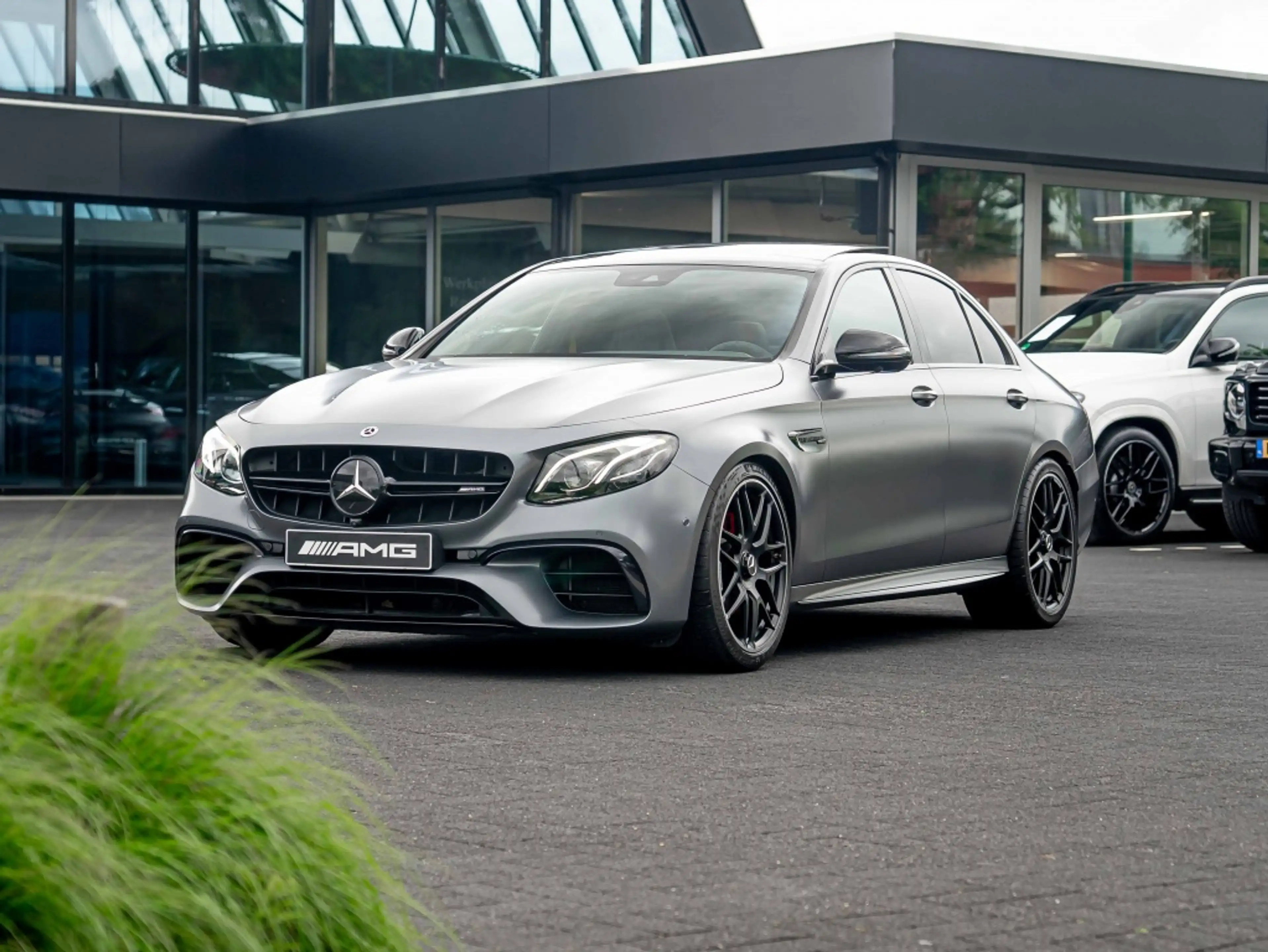 Mercedes-Benz E 63 AMG E S 4Matic+ Edition 1 | AMG Perfomance stoelen | P — photo 12