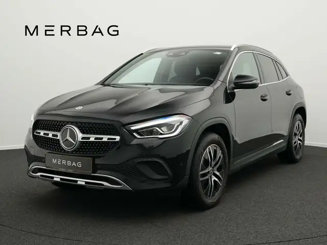 Mercedes-Benz GLA 180 GLA 180 d Progressive-Line  Navi/Autom./Klima/LED