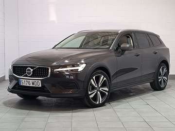 2.0 B4 (D) AWD Core Auto