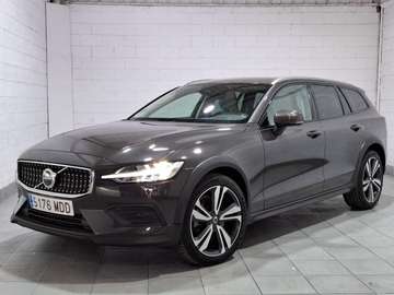 2.0 B4 (D) AWD Core Auto