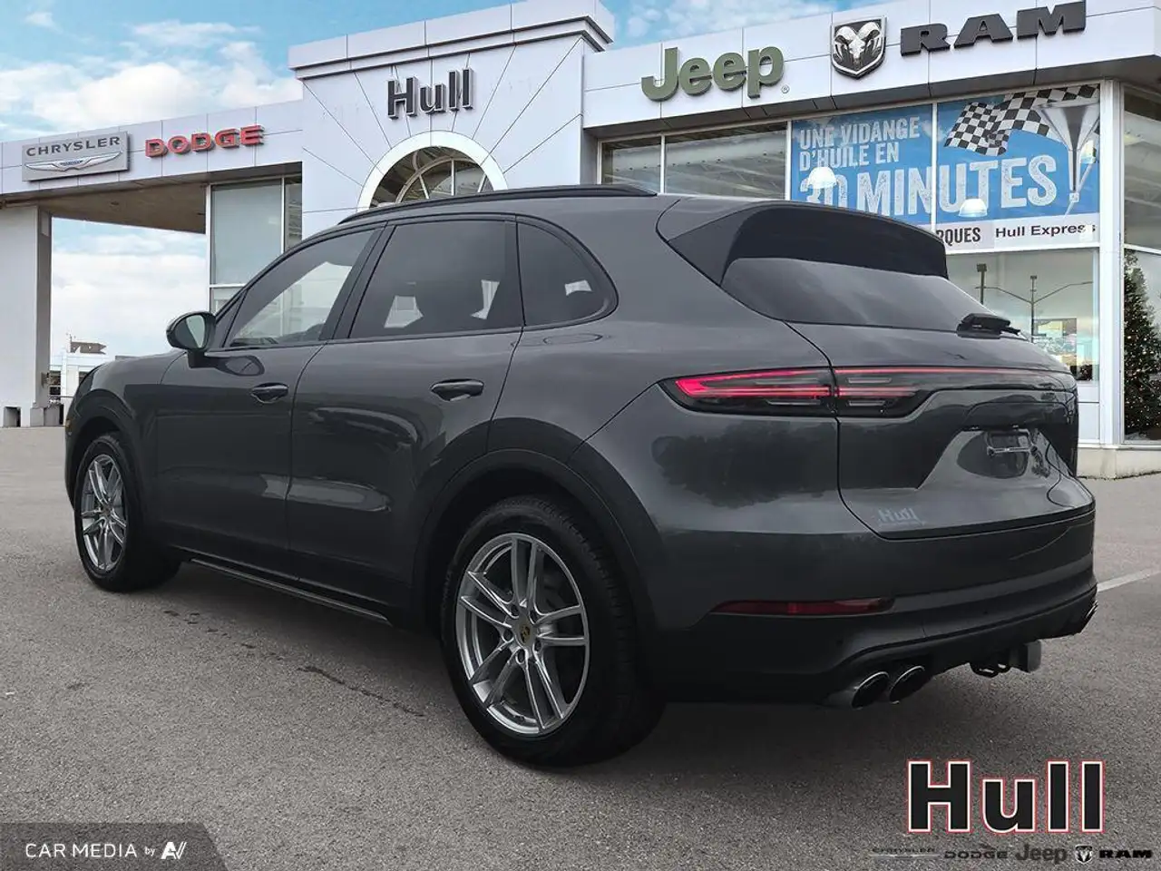 Porsche Cayenne снимка Porsche Cayenne