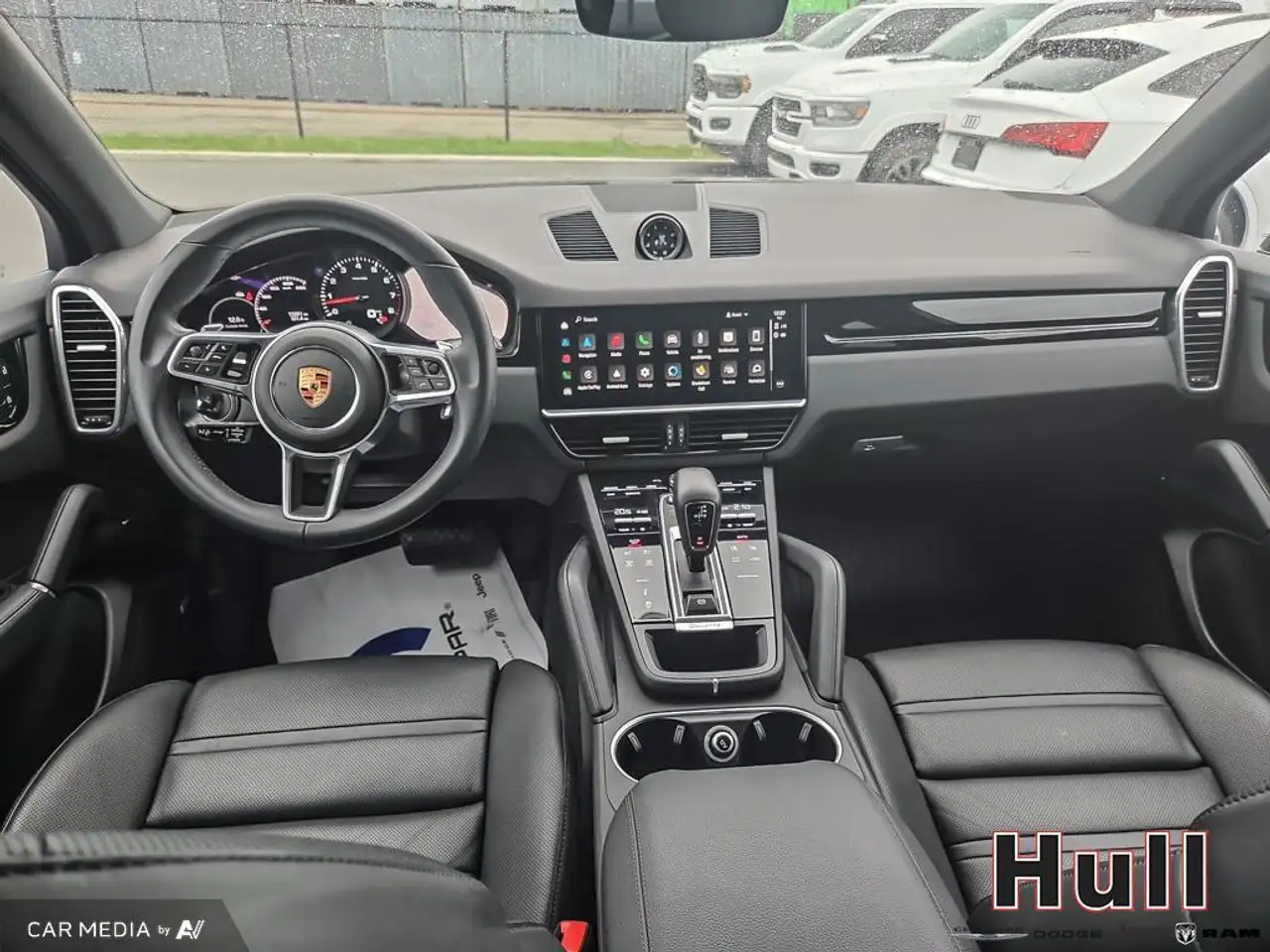 Porsche Cayenne снимка Porsche Cayenne