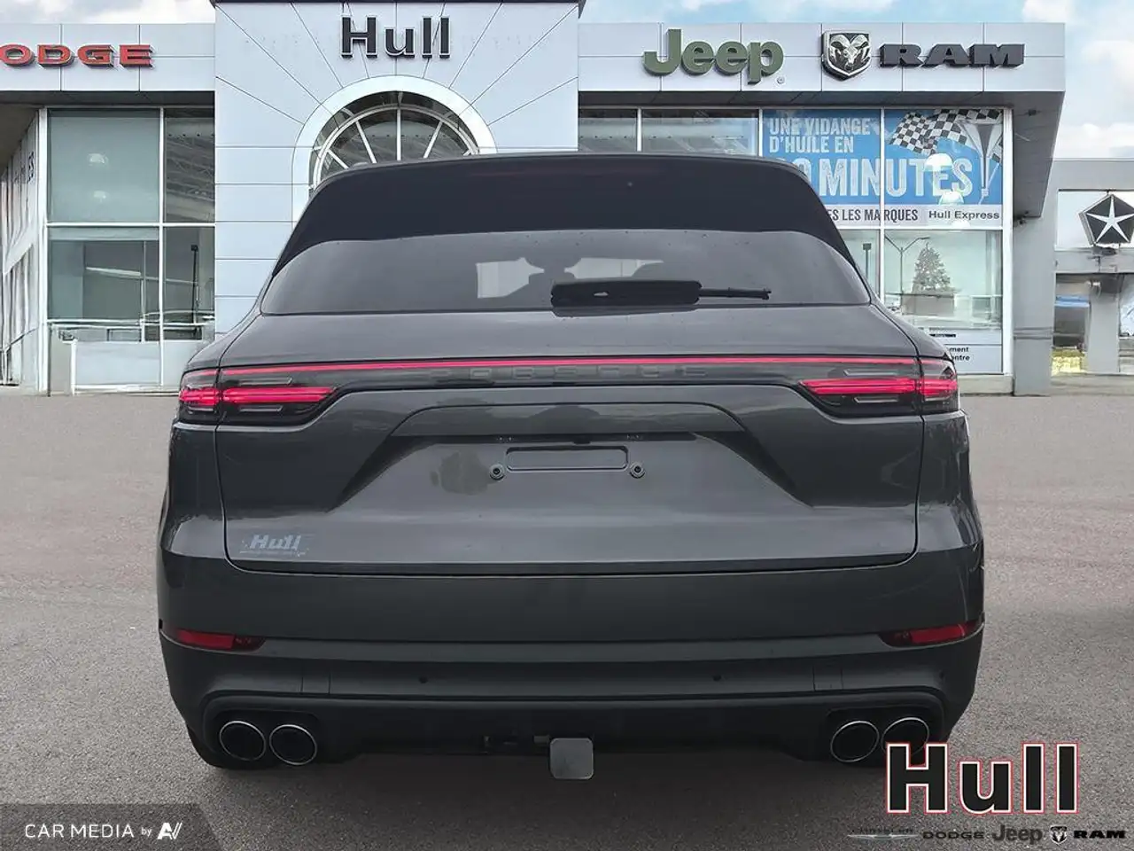 Porsche Cayenne снимка Porsche Cayenne