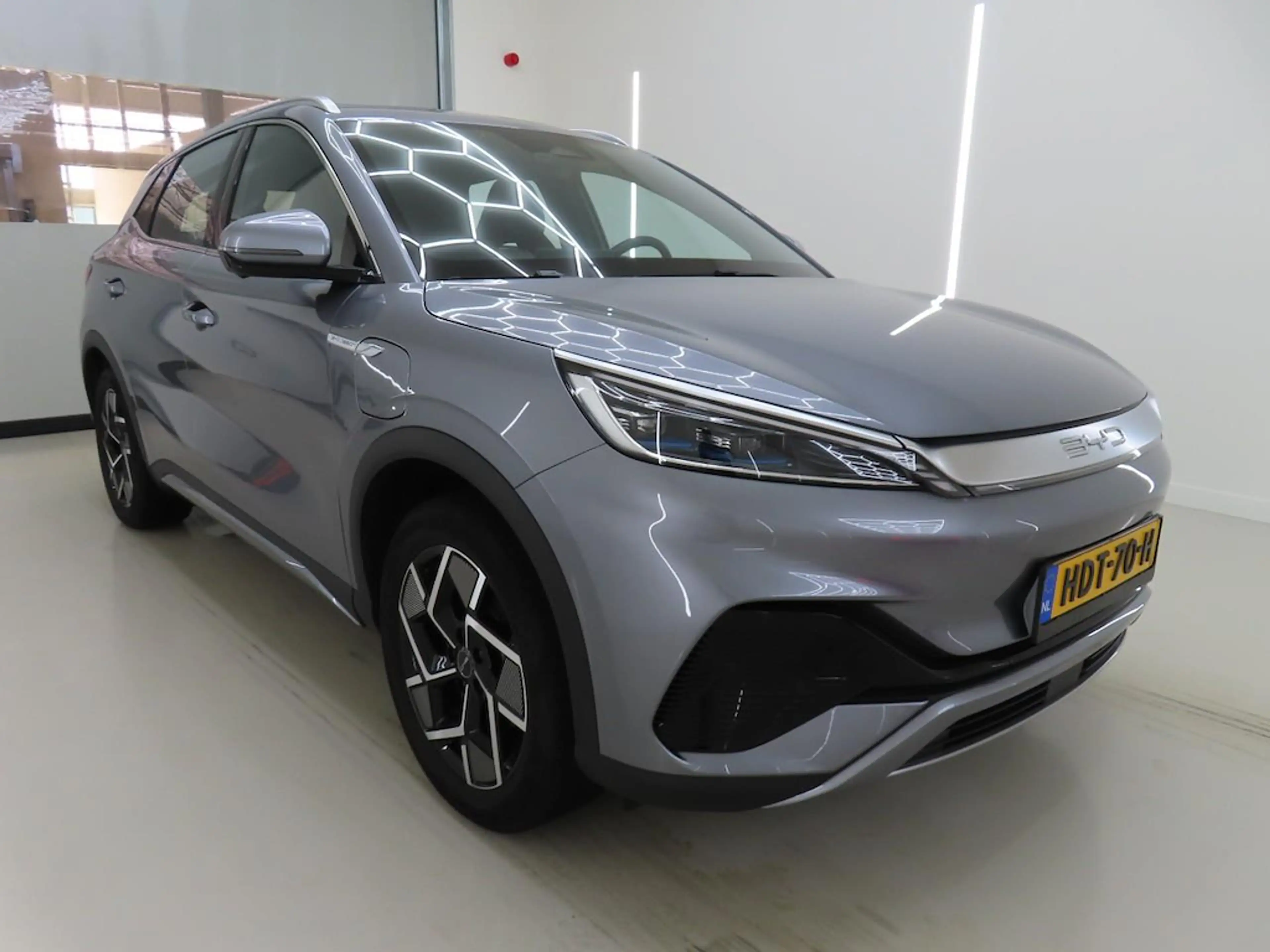 BYD Atto 3 Comfort 60 kWh H-LEER | PANO | NL-AUTO | NAVI — photo 6
