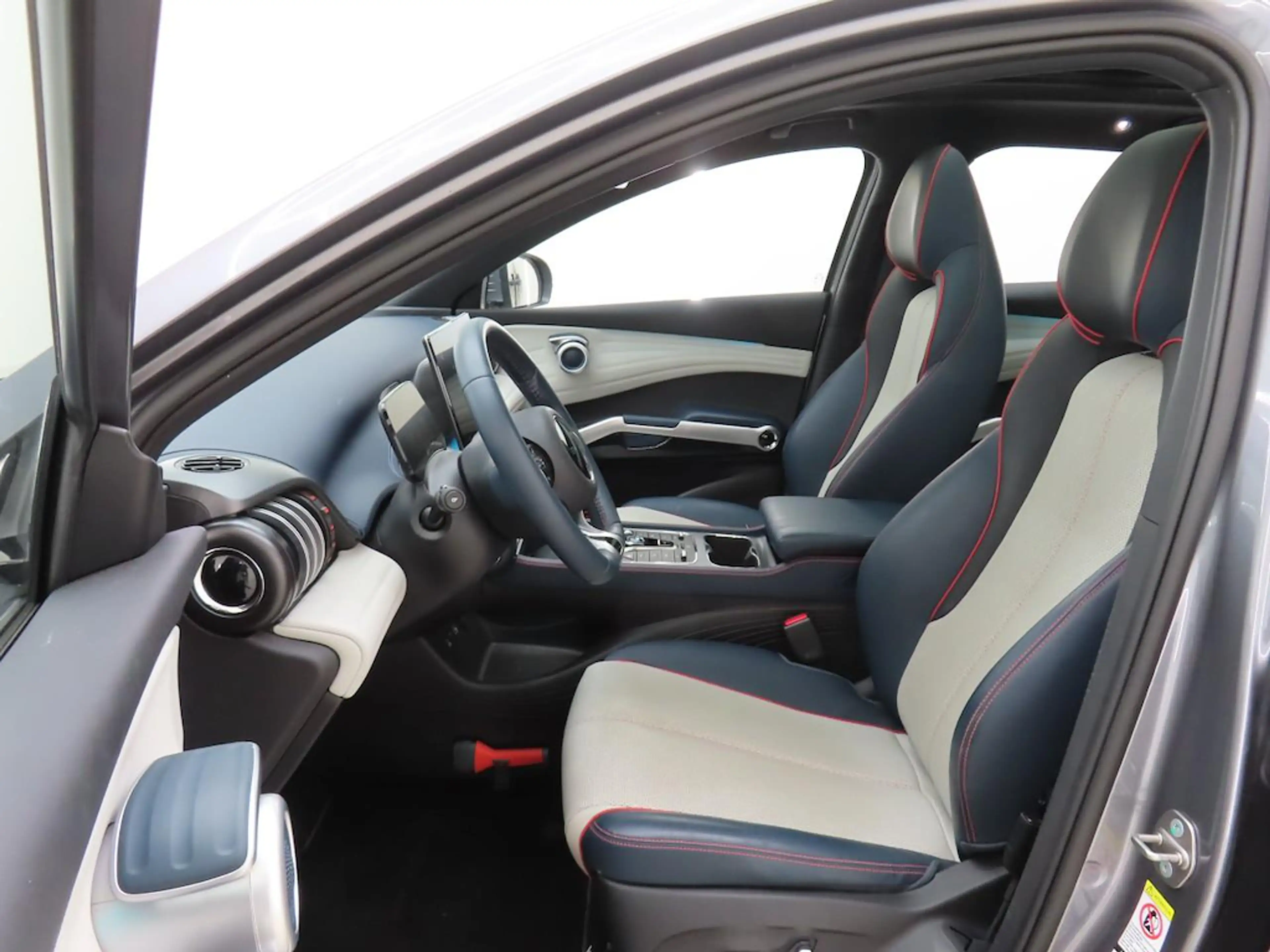 BYD Atto 3 Comfort 60 kWh H-LEER | PANO | NL-AUTO | NAVI — photo 7