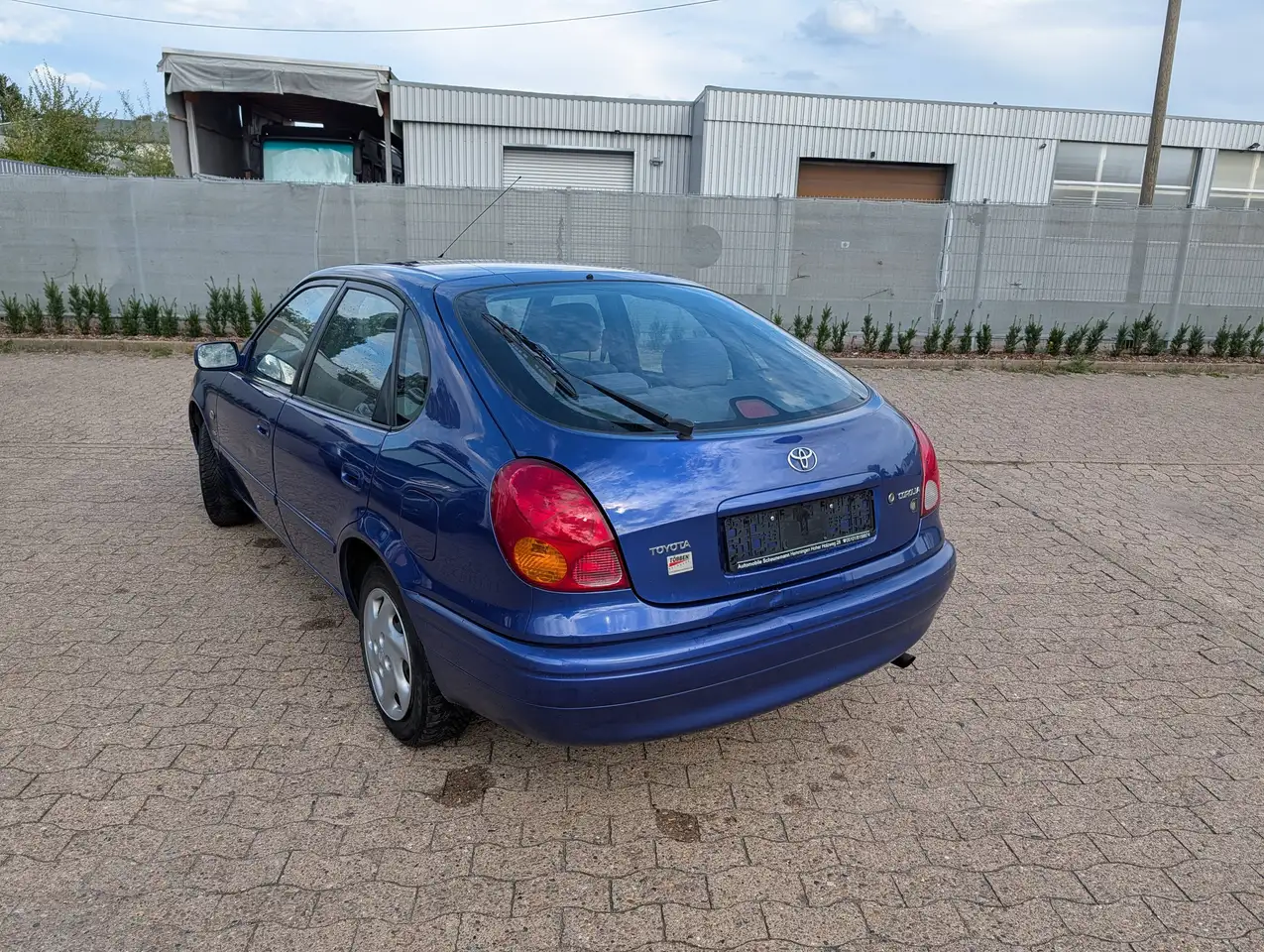Toyota Corolla 1.6 linea sol(E11)erst 73400 KM, Automatik,Klima,el.FH,ZV, Rentnerdamengaragenfzg., Tüv neu bis 09/2028, foto 5