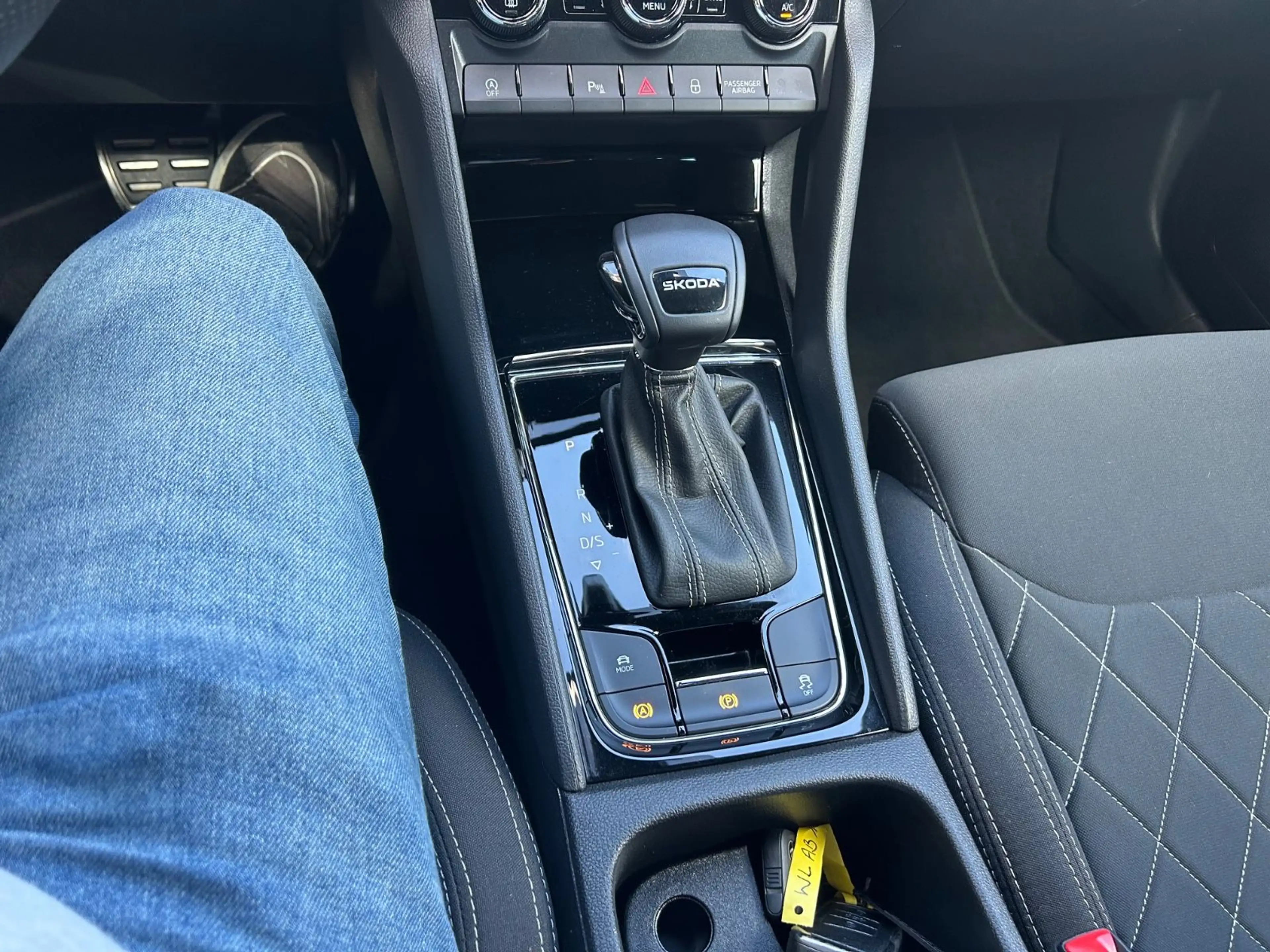 Skoda Karoq 2.0 TDI DSG Sportline — photo 24