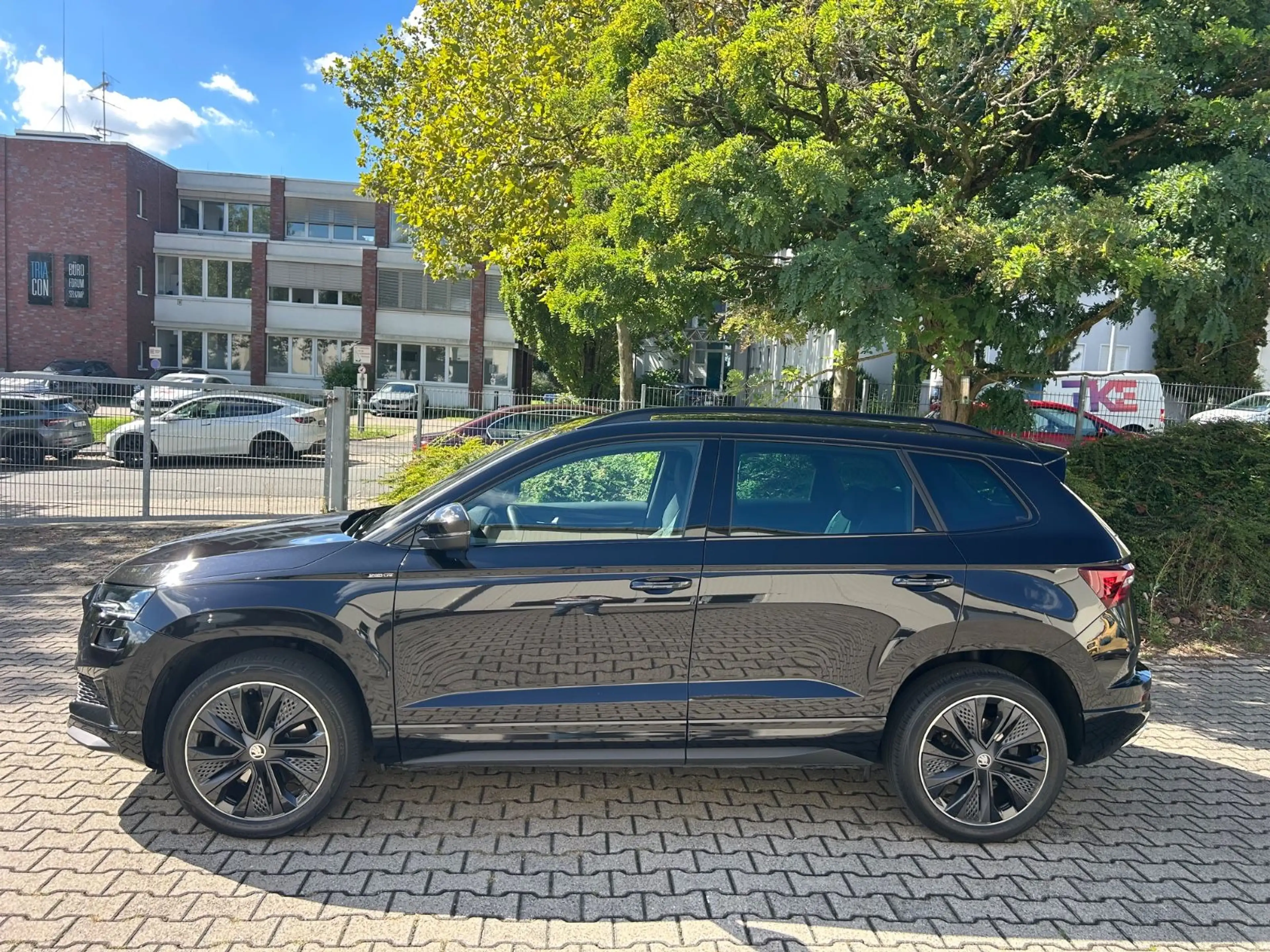 Skoda Karoq 2.0 TDI DSG Sportline — photo 8