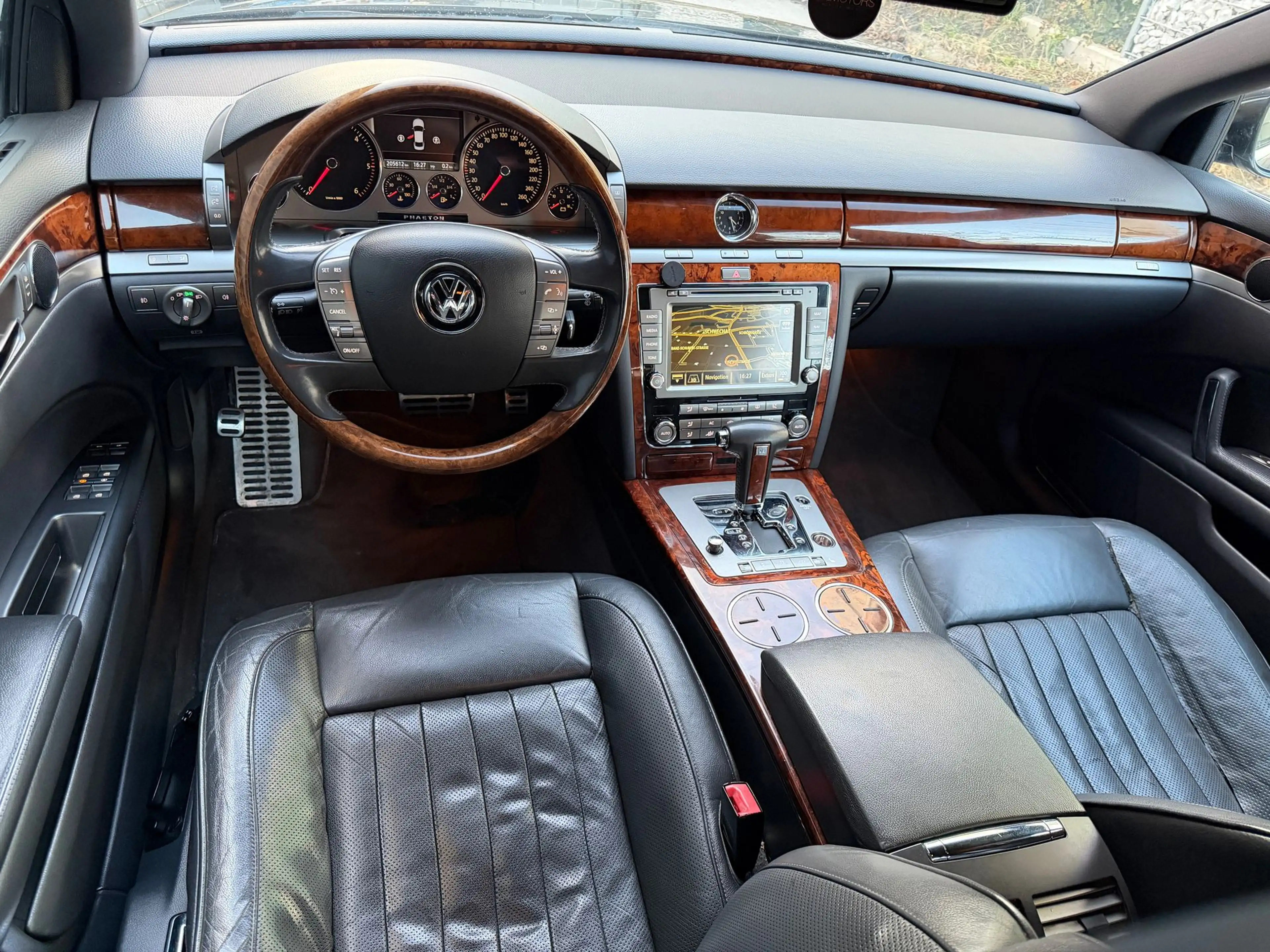 Volkswagen Phaeton 3.0 TDI*VOLL*NAVI*XENON*LEDER*KLIMA*KREDIT MÖGLIC — photo 3