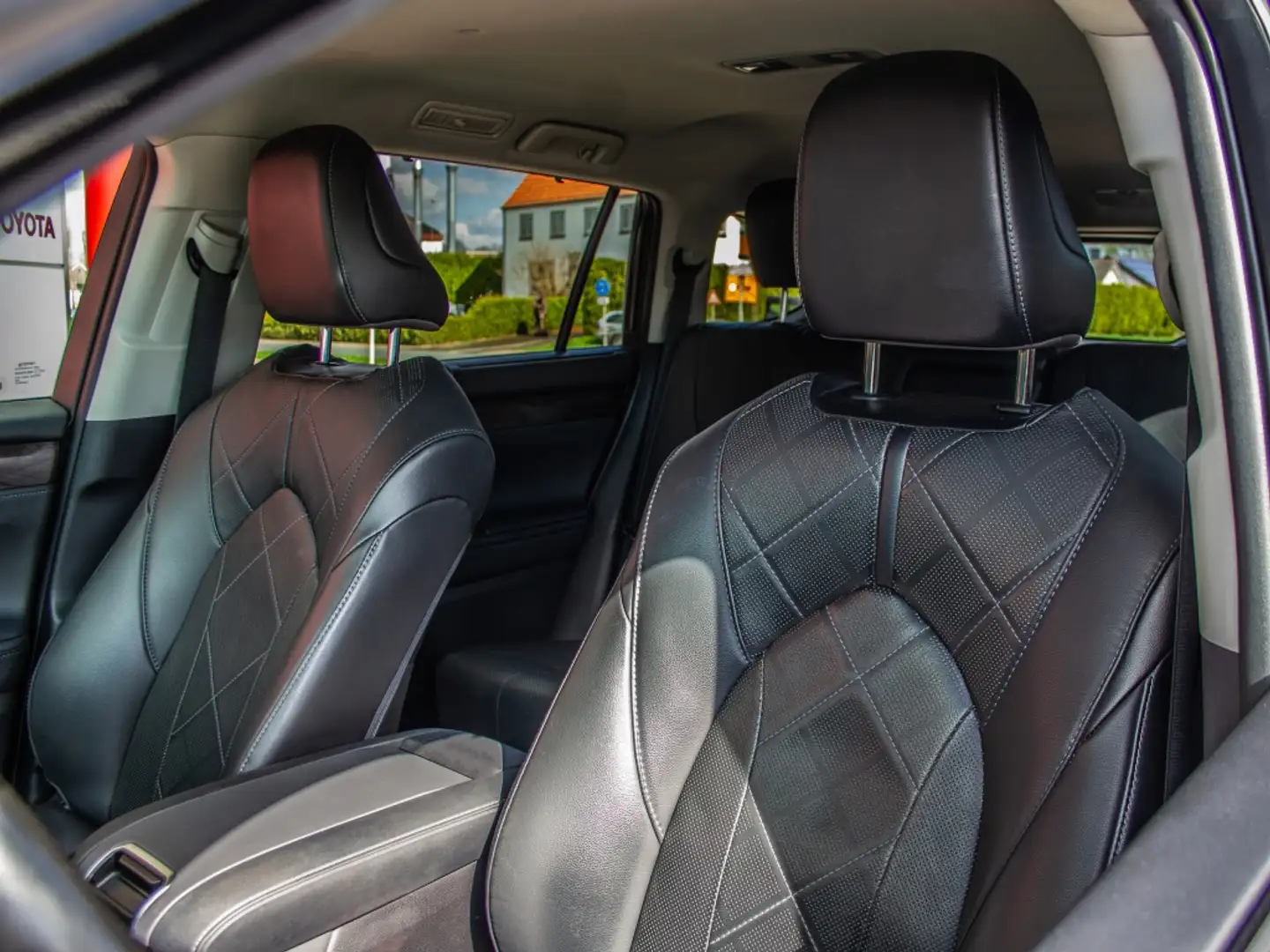 Toyota Highlander 2.5 AWD Hybrid Premium | CarPlay | Trekhaak Černá - 2