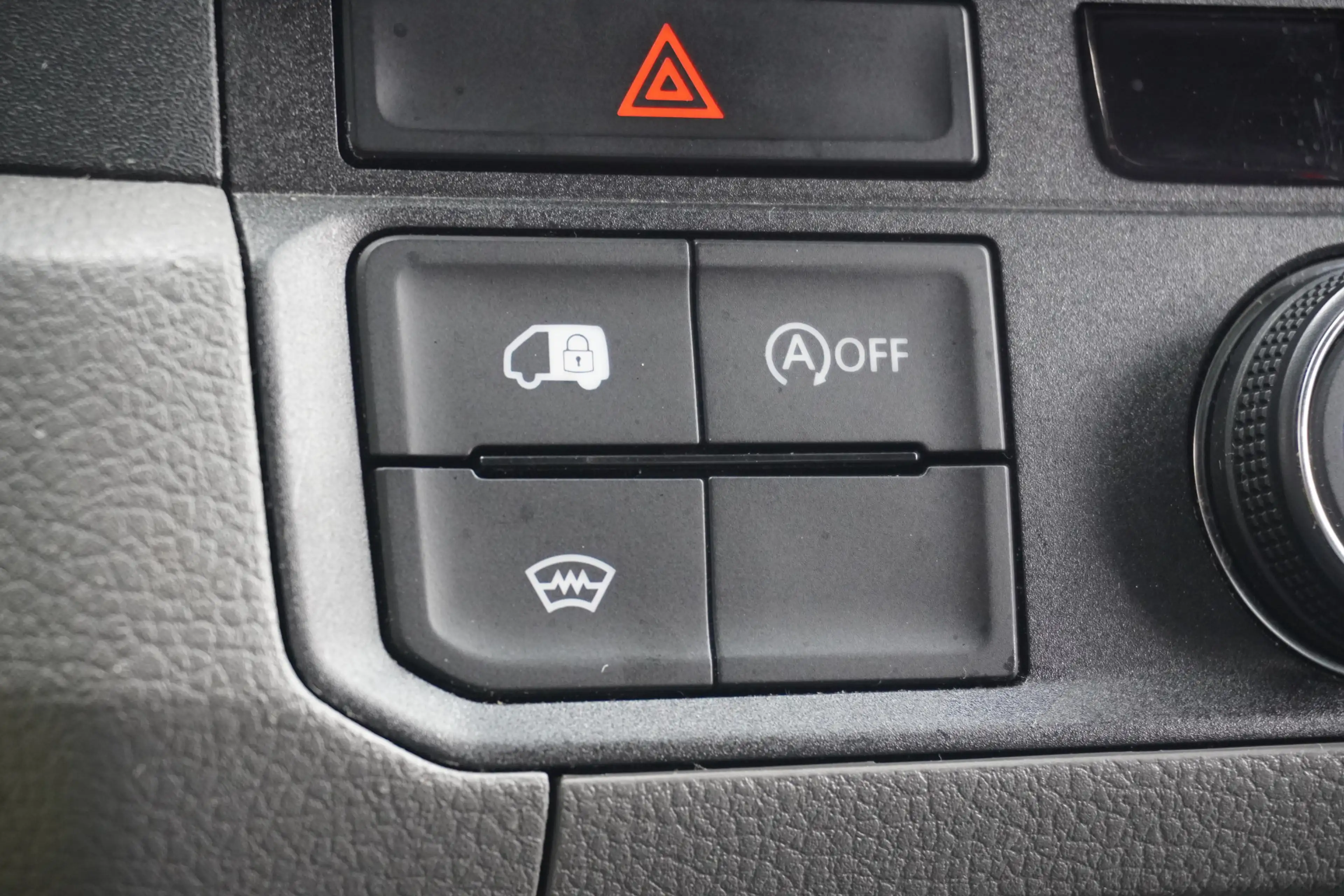 Volkswagen Crafter 2.0 TDI L3H3 140PK EURO 6 - Airco - Cruise - PDC - — photo 18
