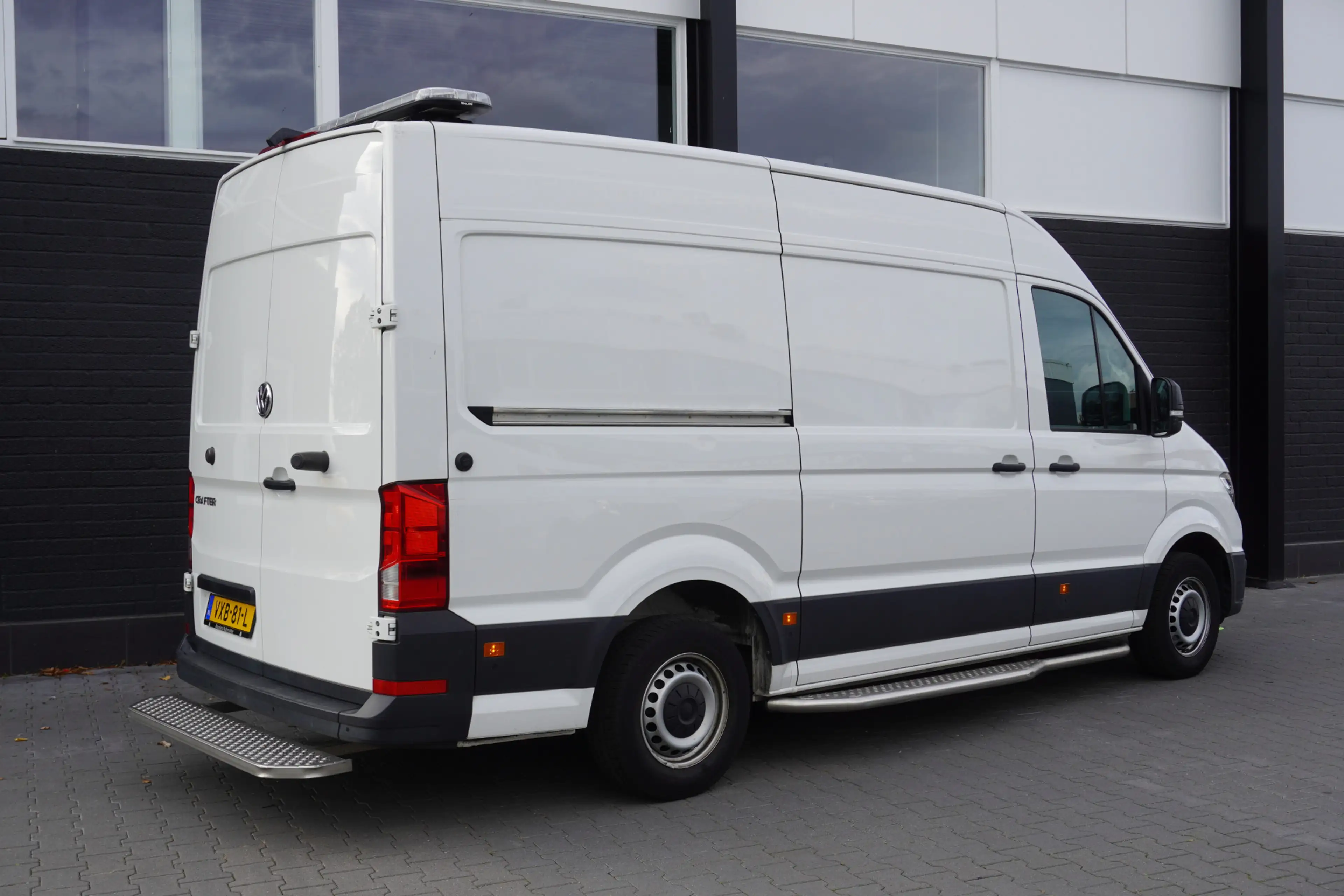 Volkswagen Crafter 2.0 TDI L3H3 140PK EURO 6 - Airco - Cruise - PDC - — photo 2