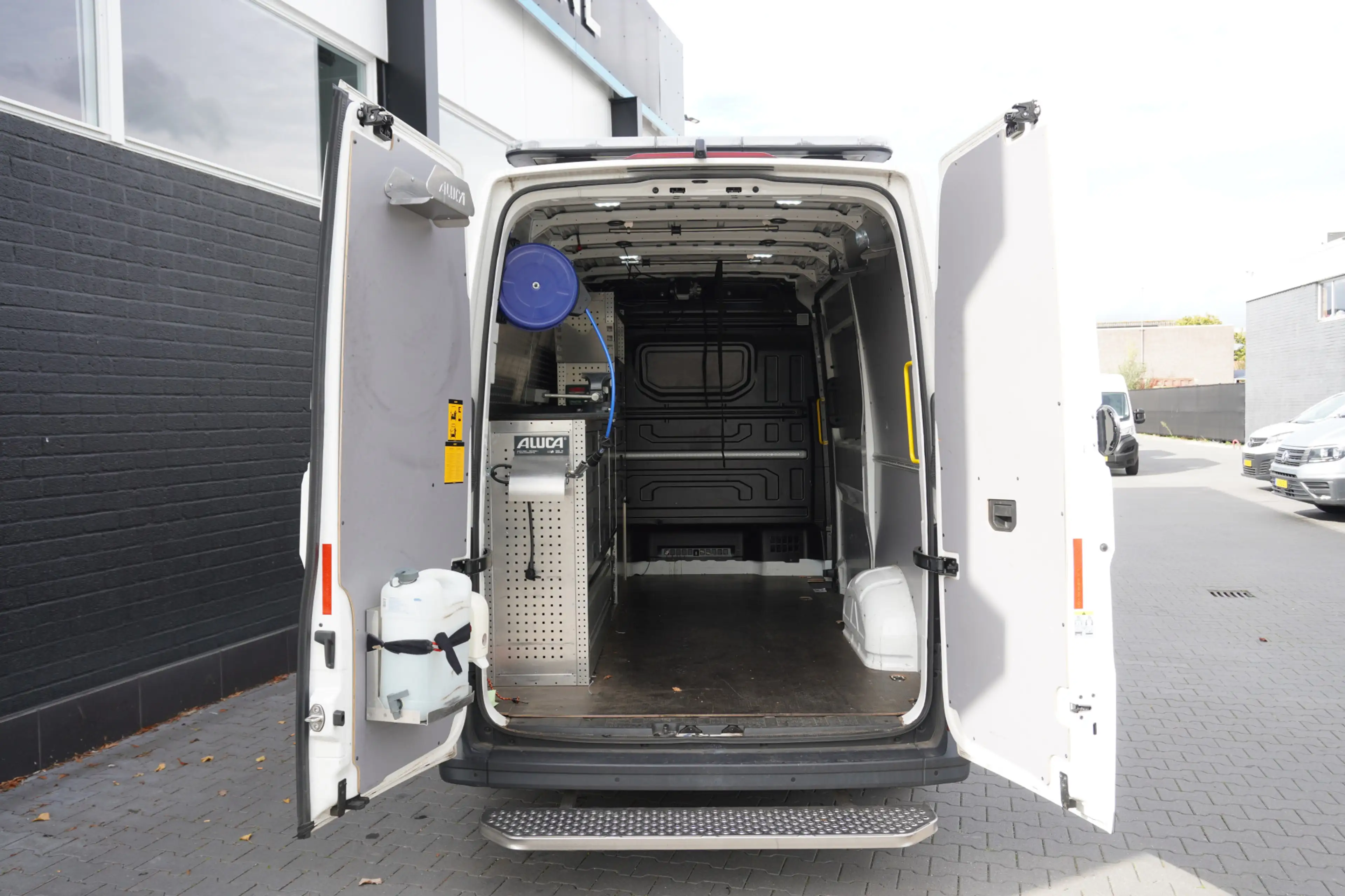 Volkswagen Crafter 2.0 TDI L3H3 140PK EURO 6 - Airco - Cruise - PDC - — photo 8