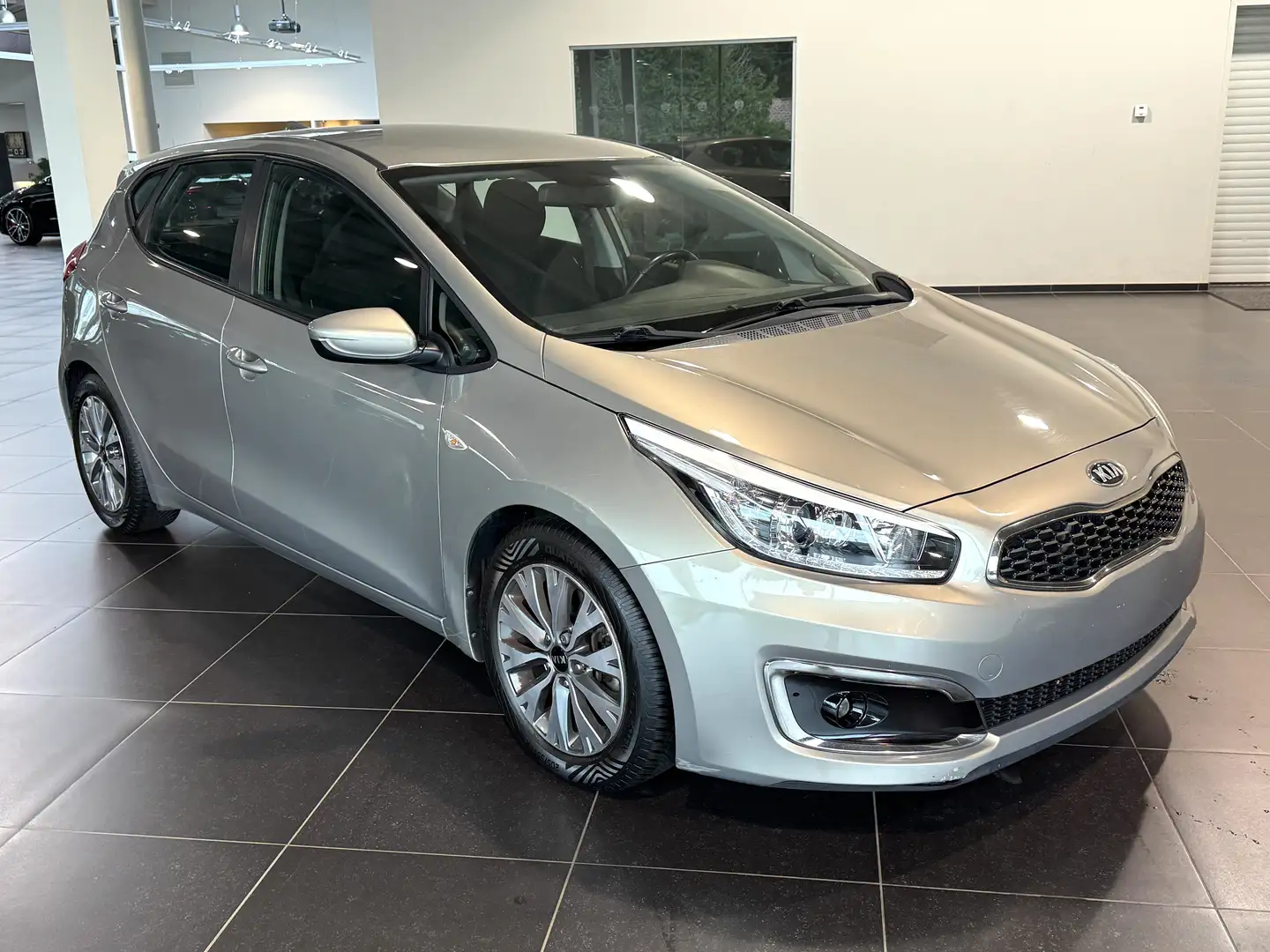 Kia Ceed / cee'd 1.4 CRDI Camera, Pdc - 2