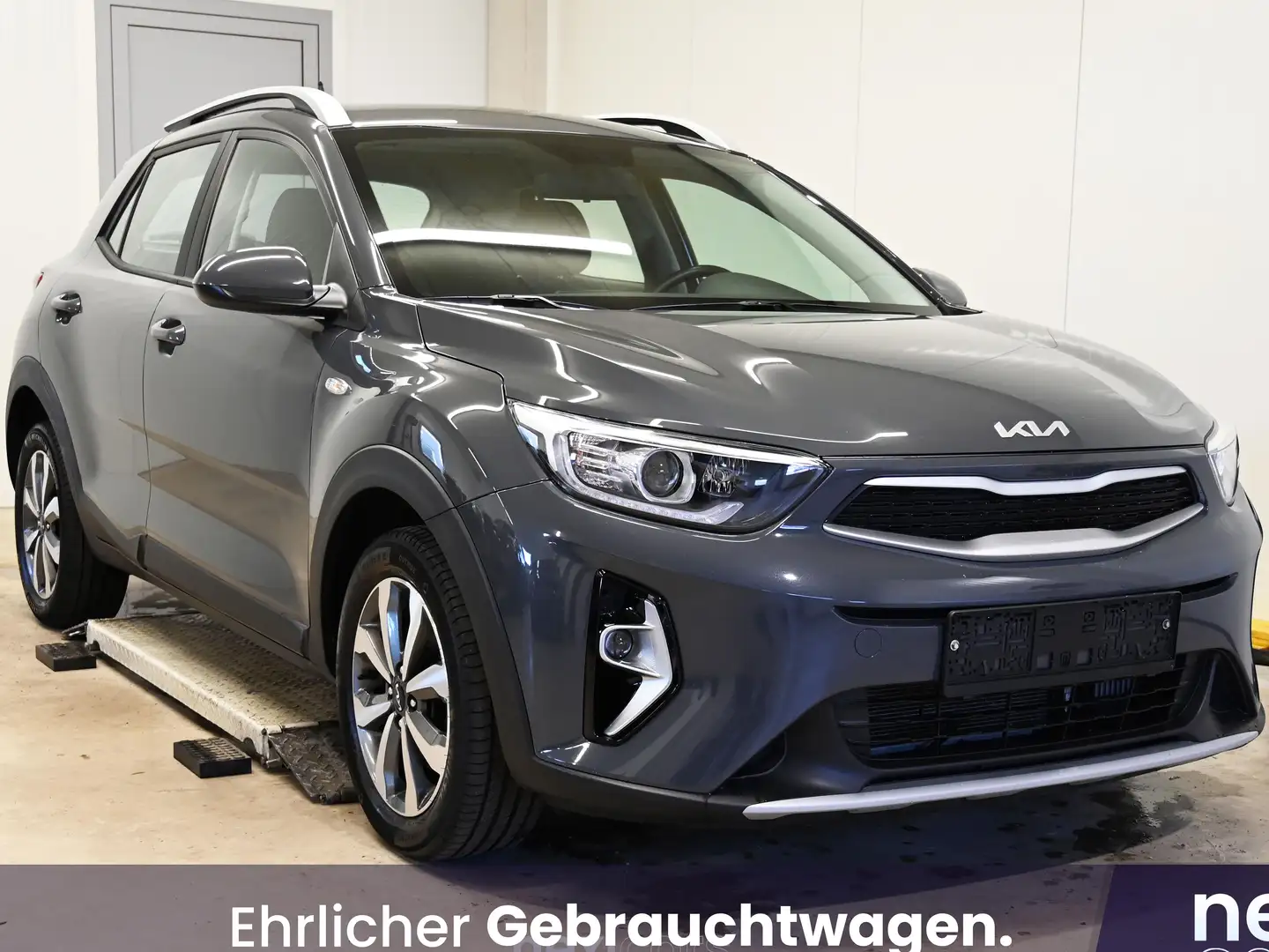 Kia Stonic Edition 7 | 1. Hand | Mwst ausweisbar | Top! Grau - 1