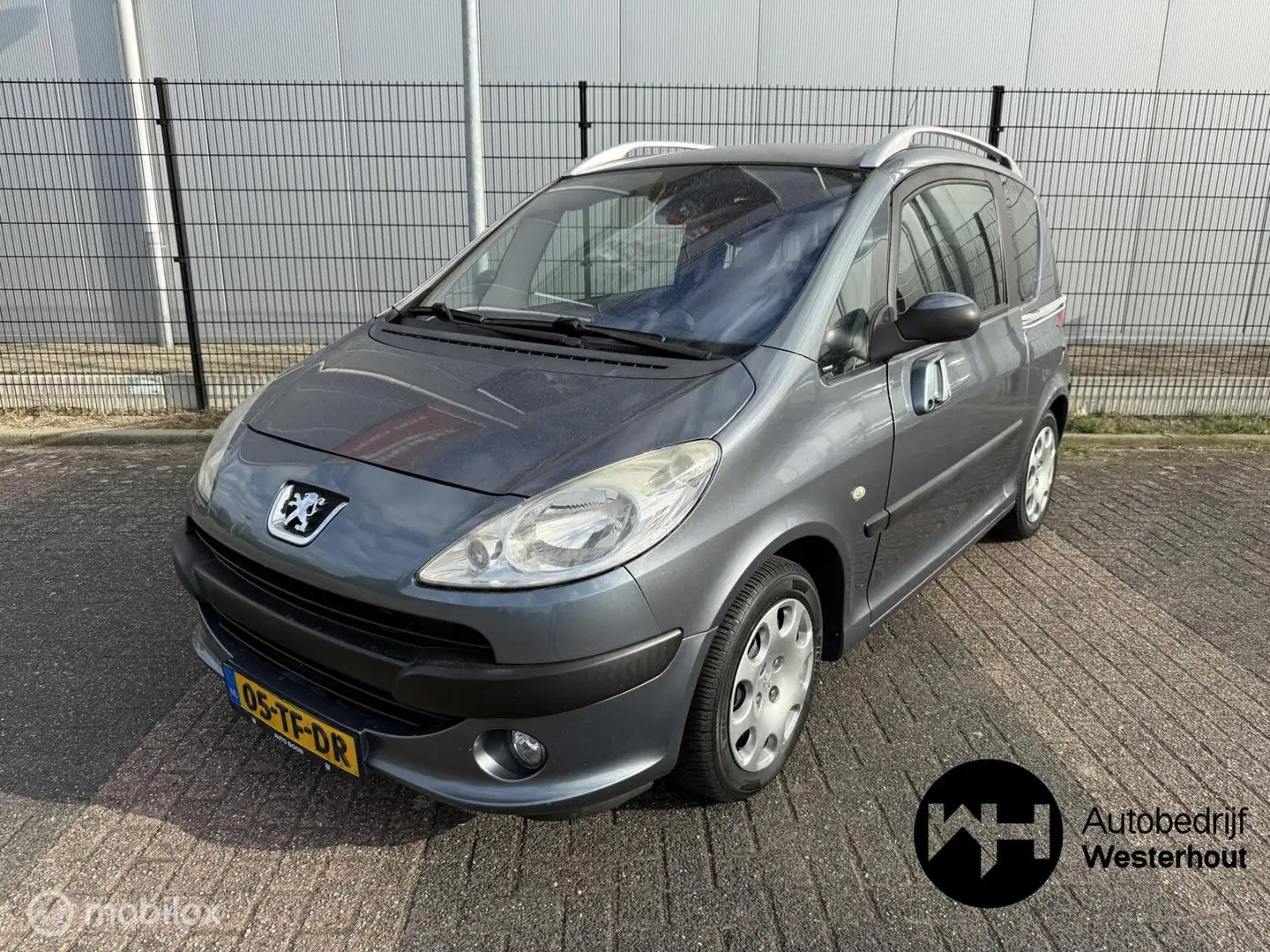 Peugeot 1007 1.6-16V Sesam Gentry Automaat Airco Koppeling verv Grijs - 2