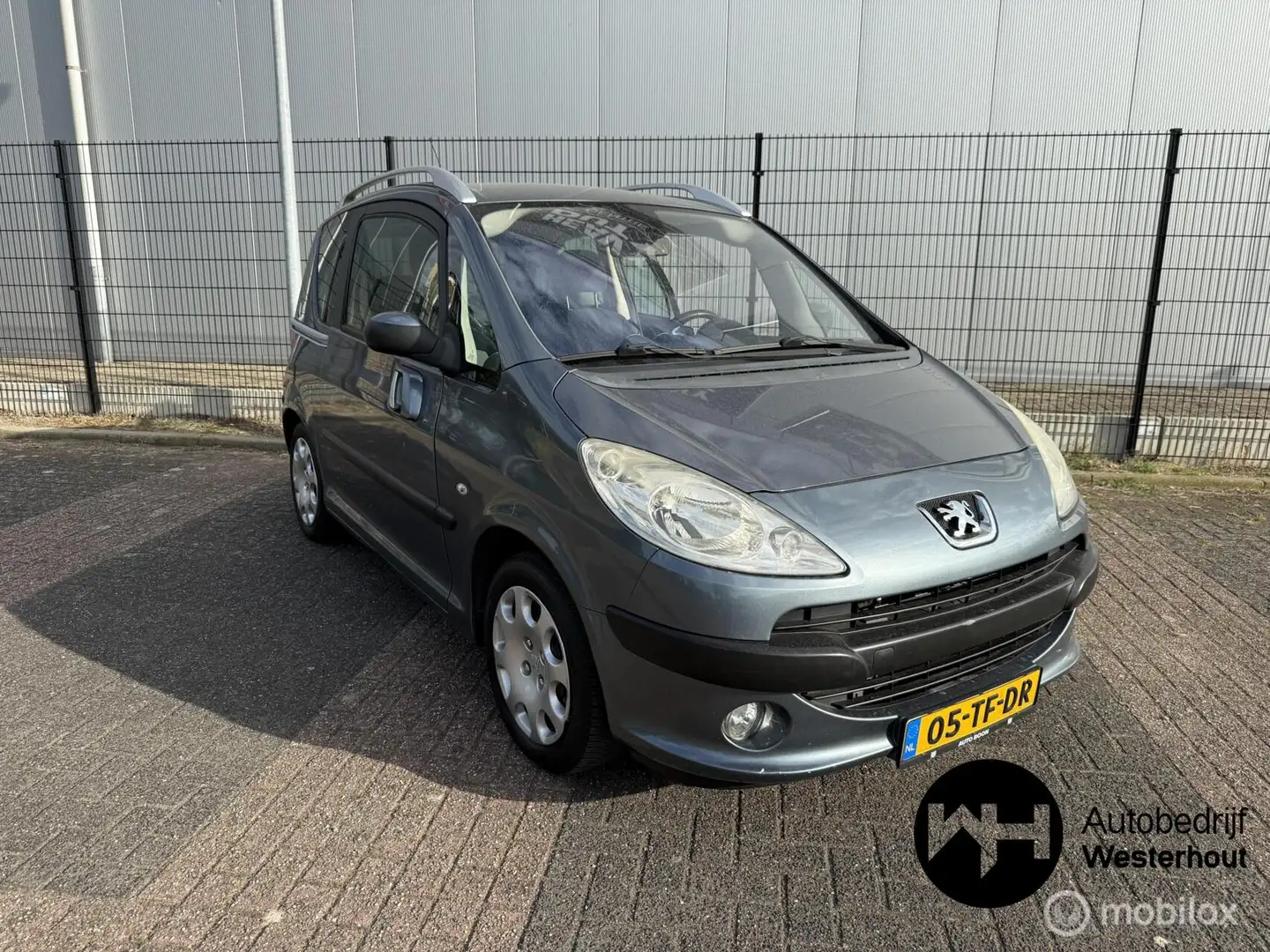 Peugeot 1007 1.6-16V Sesam Gentry Automaat Airco Koppeling verv Grijs - 1
