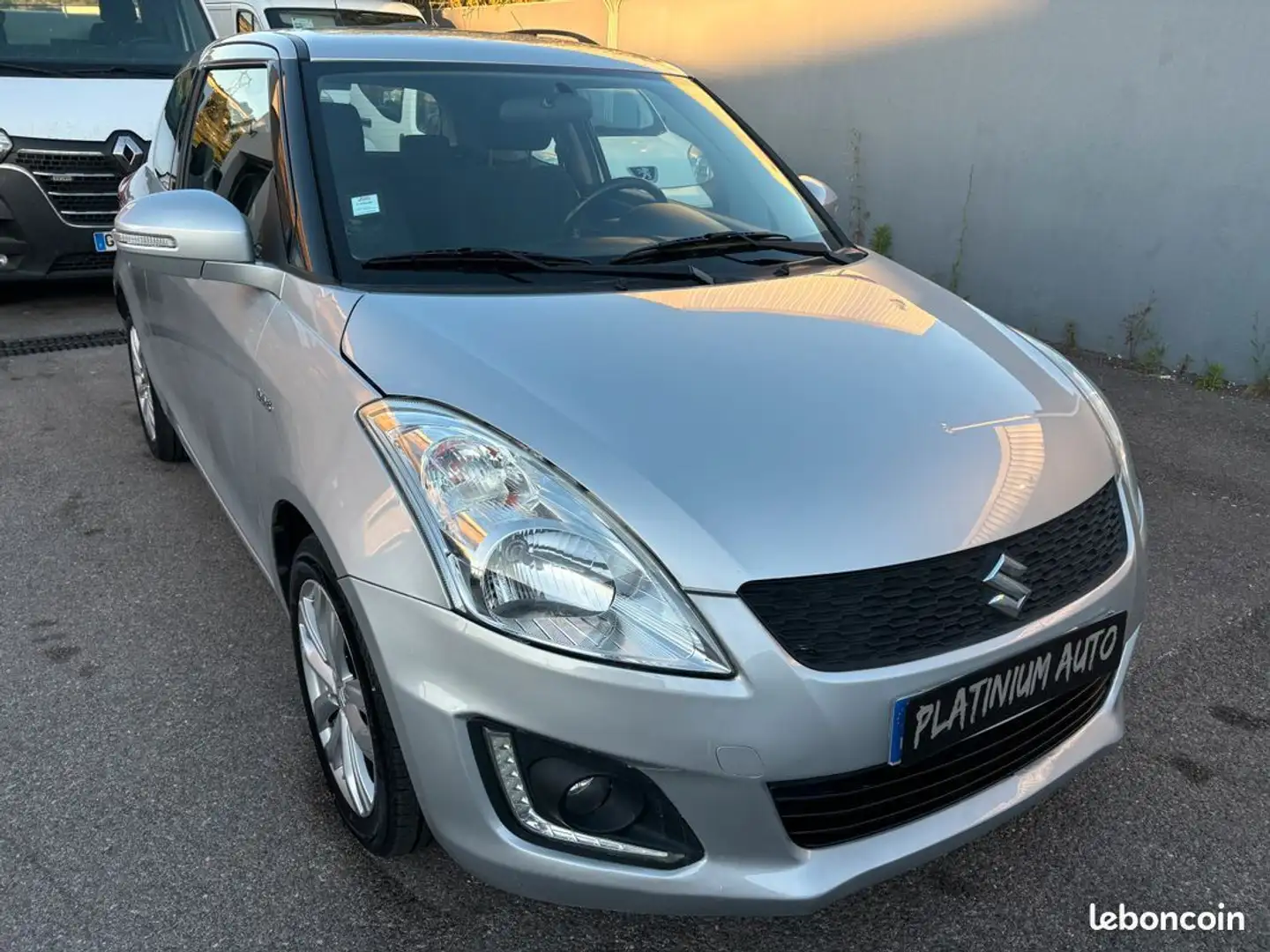 Suzuki Swift III 1.3 DDIS 75 Pack 3P Gris - 2