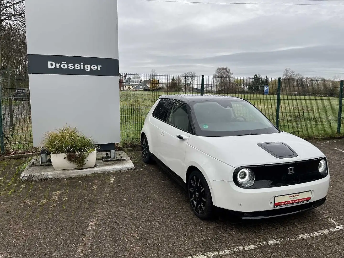 Honda e Honda e Advance-Paket 17'' Allwetterreifen Weiß - 1