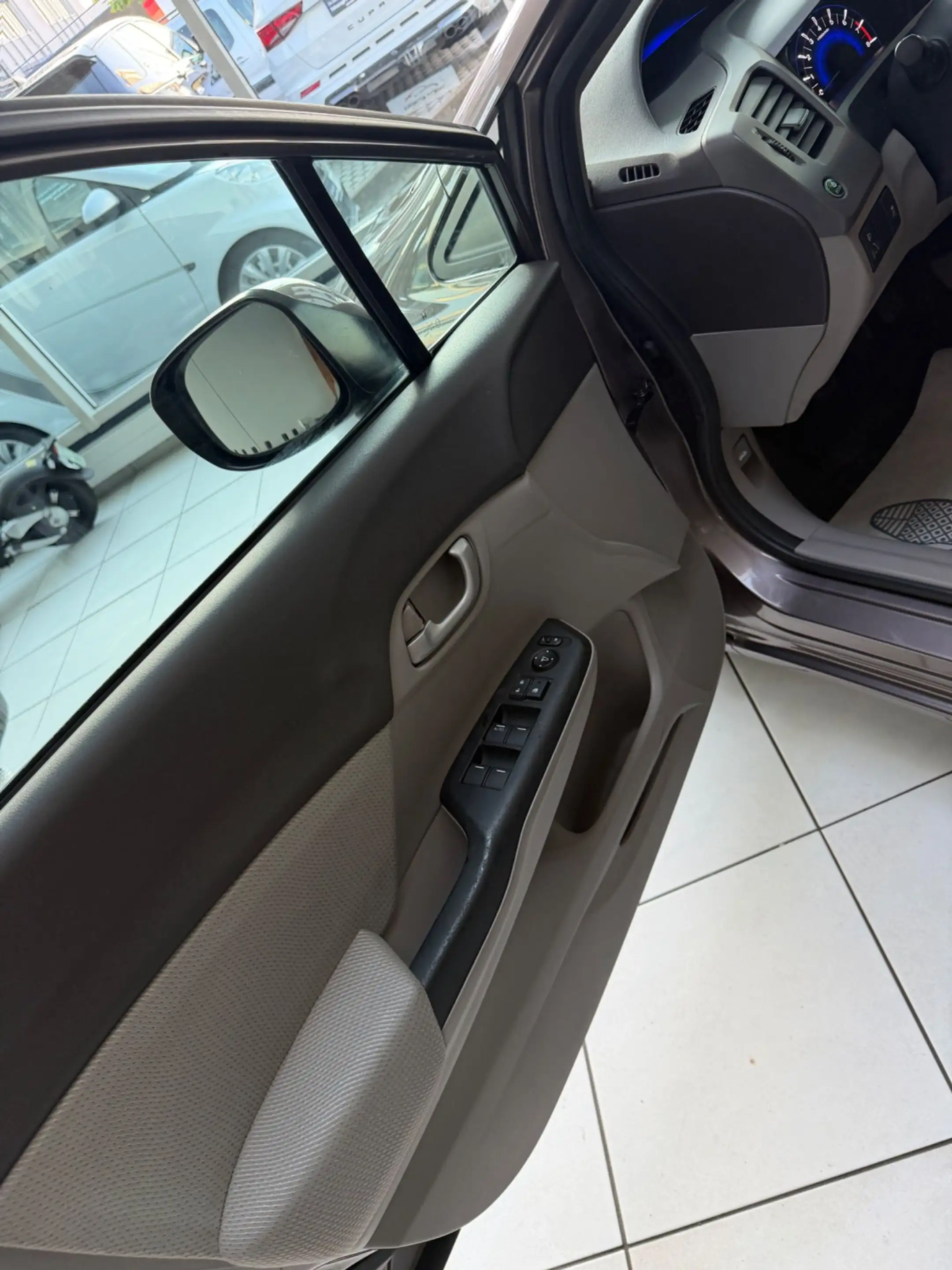 Honda Civic Limousine 1.8 Comfort 1HAND TOP KLIMAAUTO. PDC — photo 14