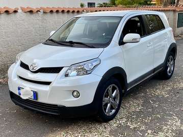 1.4 d-4d Lounge X Awd Unipro