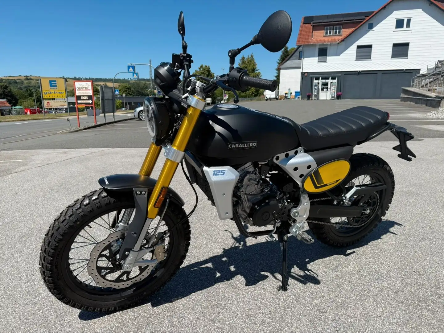 Fantic Caballero 125 Scrambler ABS Sondermodell NEU NEU Schwarz - 1