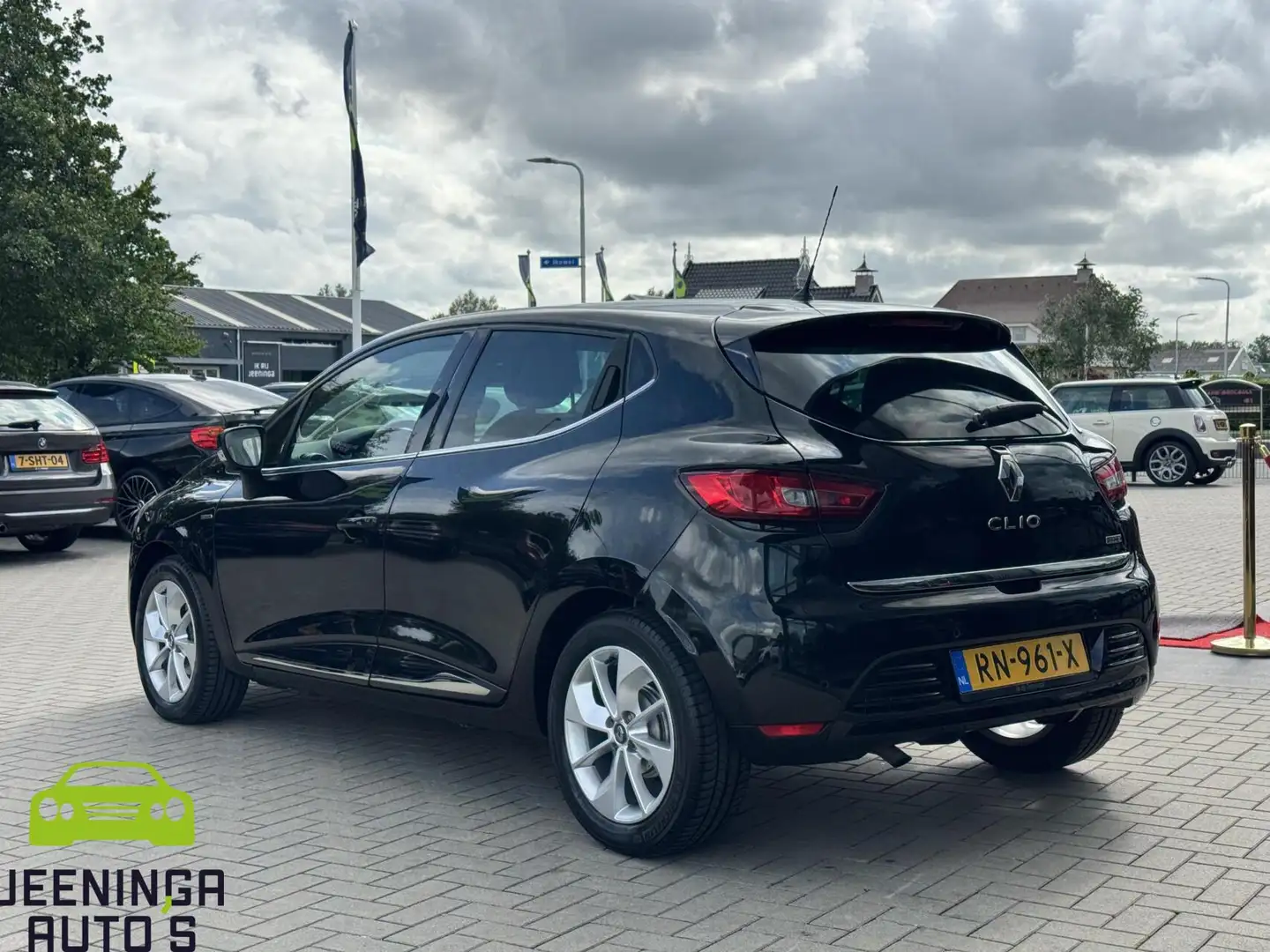 Renault Clio 0.9 TCe Limited Nero - 2