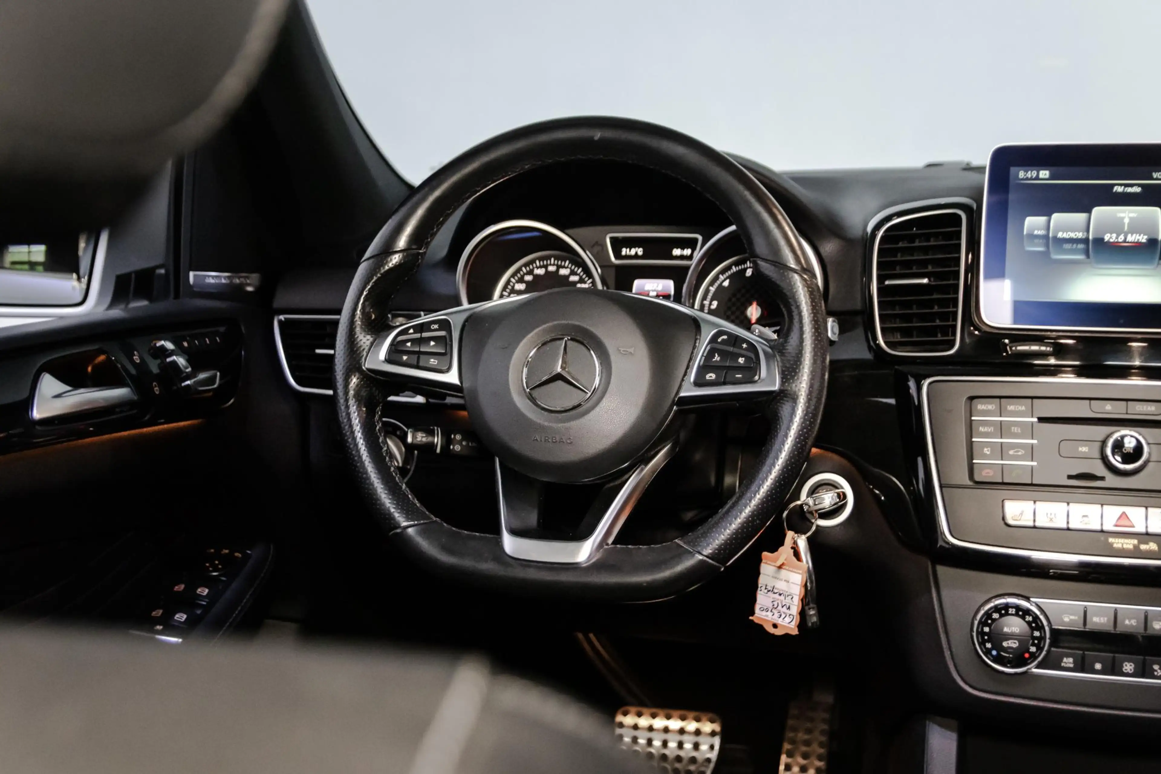 Mercedes-Benz GLE 400 4MATIC AMG Sport Edition SCHUIFDAK/MEMORY/SOFTCLOS — photo 12