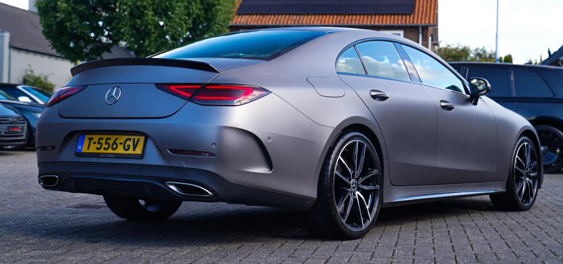 Mercedes-Benz CLS 450 4MATIC Premium Plus | Burmester | MultiBeam LED | Grijs - 2