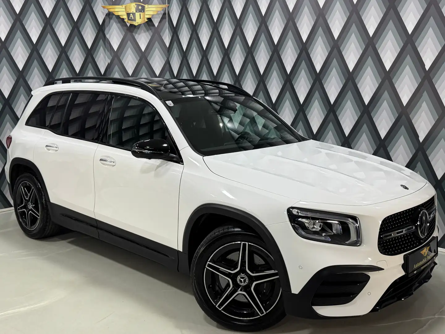 Mercedes-Benz GLB 250 4MATIC // AMG LINE // BURMESTER // PREMIUM-PAKET / Wit - 1
