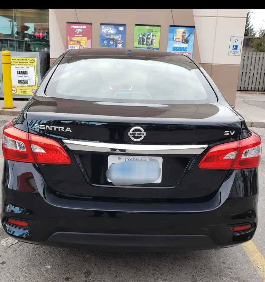 Nissan Sentra снимка Nissan Sentra