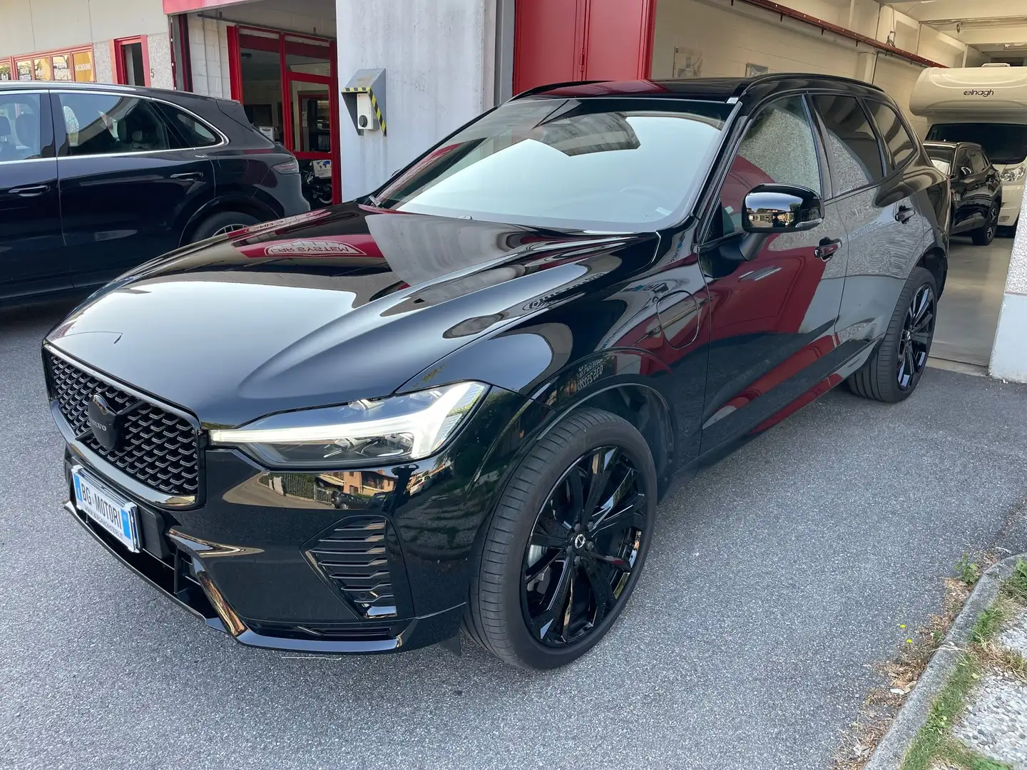 Volvo XC60 XC60 II 2.0 t6 phev Ultra Black Edition awd auto Schwarz - 1